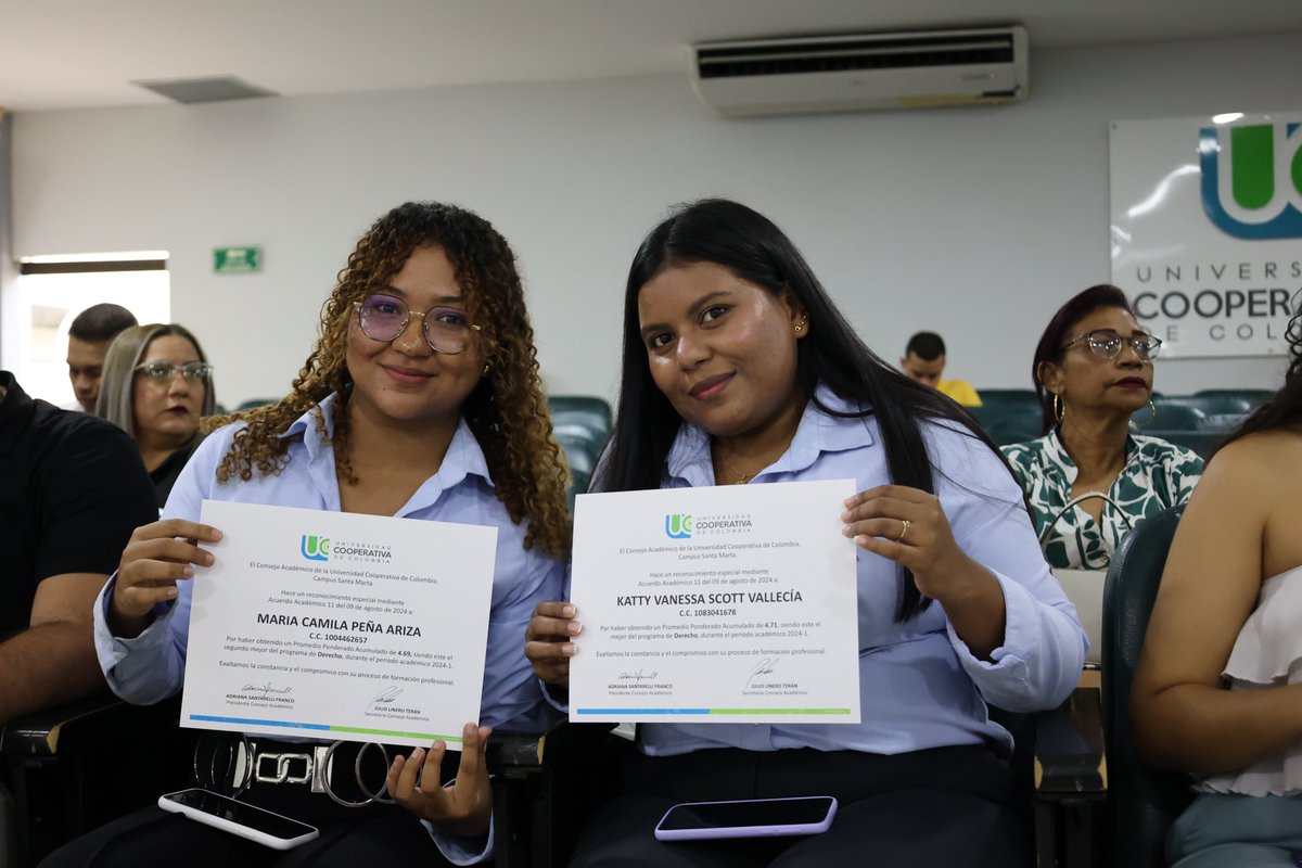uccsm's tweet photo. Campus Santa Marta realizó entrega de estímulos económicos a estudiantes que lograron mejores promedios ponderados del primer semestre de 2024, reconociendo su esfuerzo y compromiso académico. 🌟📚
Conoce más: https://t.co/SWriTUJvFM

#OrgulloUCC #ExcelenciaAcadémica https://t.co/zidJxxXqtz