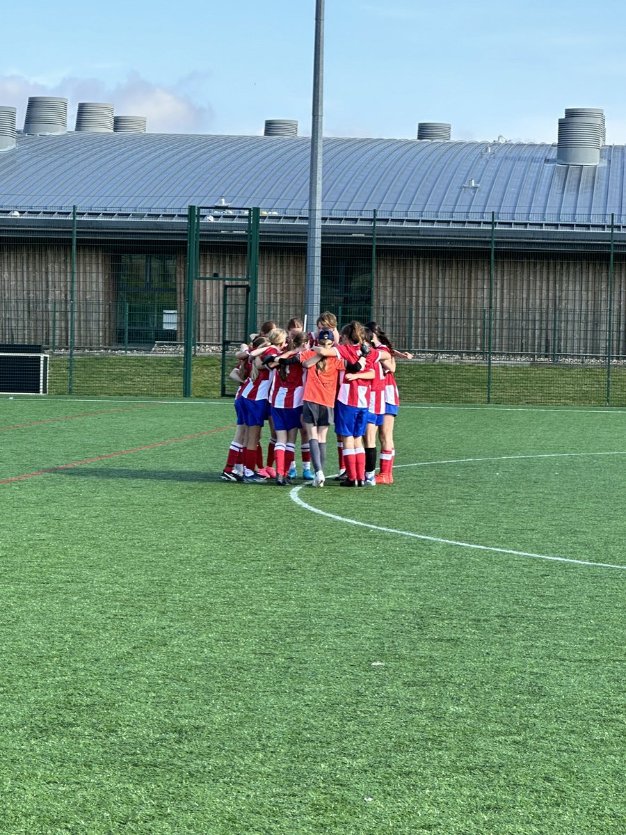 ChrisRandall123's tweet photo. Good friendly for @DwfcElite U14 girls against Palace ETC/Performance Squad tonight. Thank you @PalaceForLife for hosting. 

Still no game this Sunday if any teams are interested in a friendly. Ideally looking for an U15 team or happy to play boys 😊⚽️ https://t.co/rj6WGG2F8y