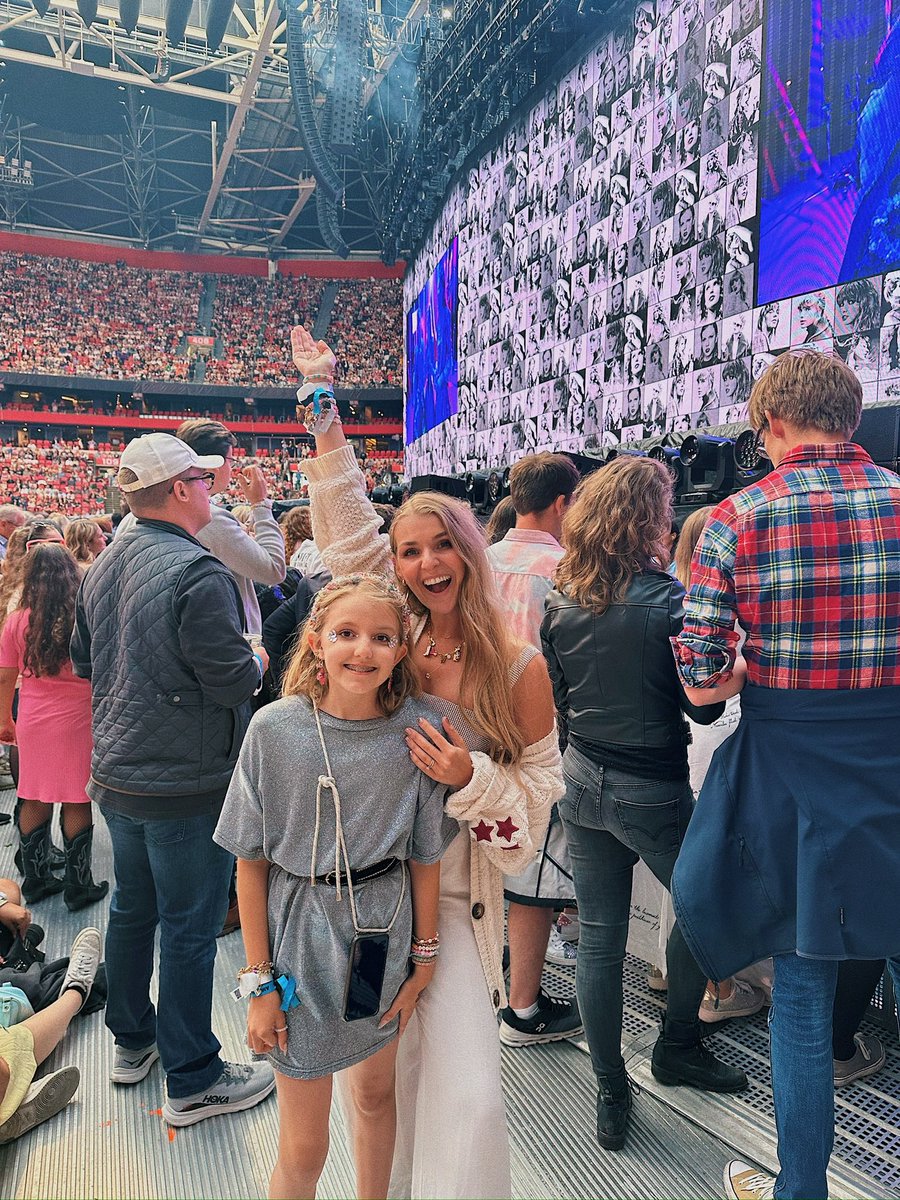 IvanaNY's tweet photo. @taylornation13 @taylorswift13 #18YearsOfTaylorSwift means always having a best friend in your corner from when you were 12 years old, and now getting to take your 12 year old niece who’s just a big of a Swiftie to her first ever Taylor show ♥️ here’s to the next 18 years! 🫶🏼✨ https://t.co/FEjSRwfkT8