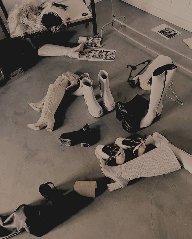 ─── 𝐬𝑢𝑐𝑐𝑒𝑠𝑠 𝑖𝑠 𝑑𝑒𝑓𝑖𝑛𝑖𝑡𝑒𝑙𝑦 𝑡𝘩𝑒 𝑏𝑒𝑠𝑡 𝒓𝒆𝒗𝒂𝒏𝒈𝒆  ◟αmbitious &amp;  pαtıent  :  meet miss 𝑪𝒂𝒎𝒑𝒃𝒆𝒍𝒍  ❪  she used to be a shy girl from the Southside but became a renowned model ٫