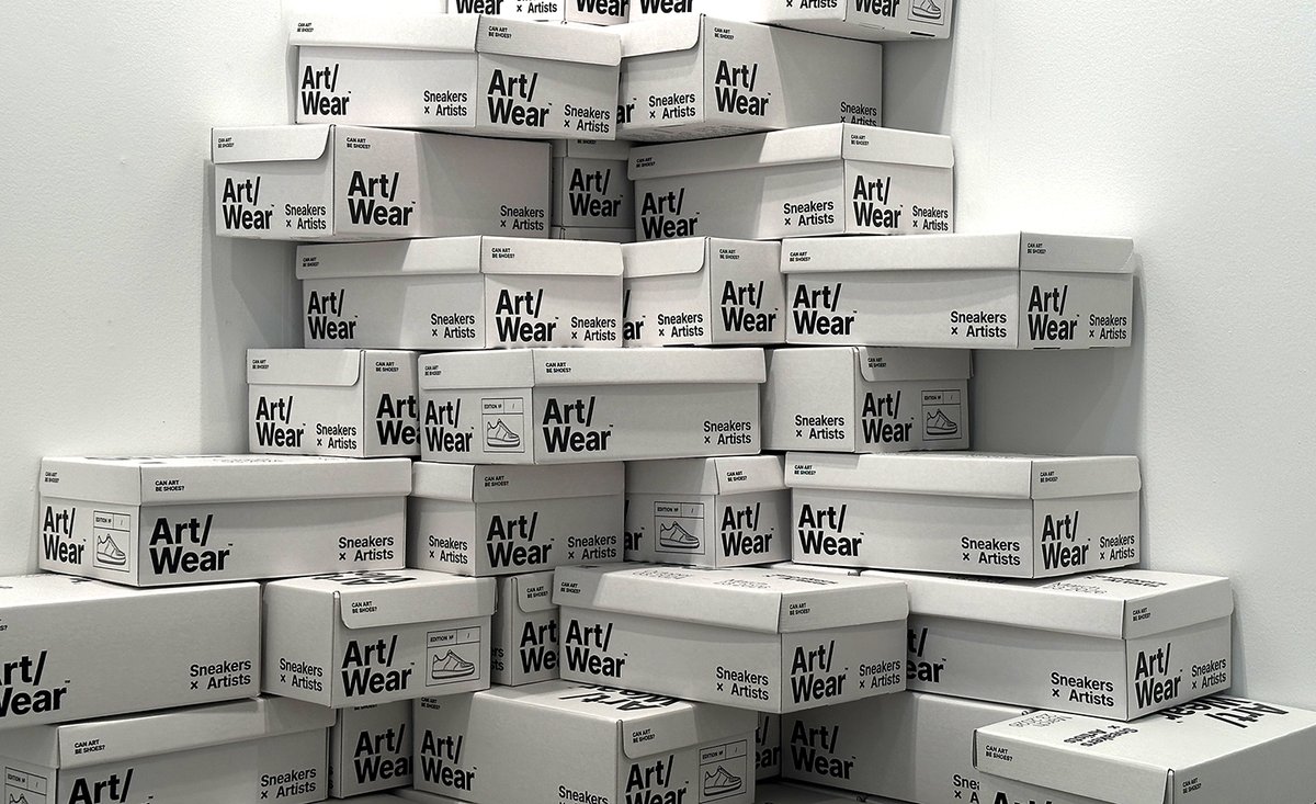 Find us at @arttoronto from October 25 - 27 at the Metro Toronto Convention Centre 🔍 We'll be at Booth A07 so you can learn more about our exhibition Art/Wear: Sneakers x Artists 👟