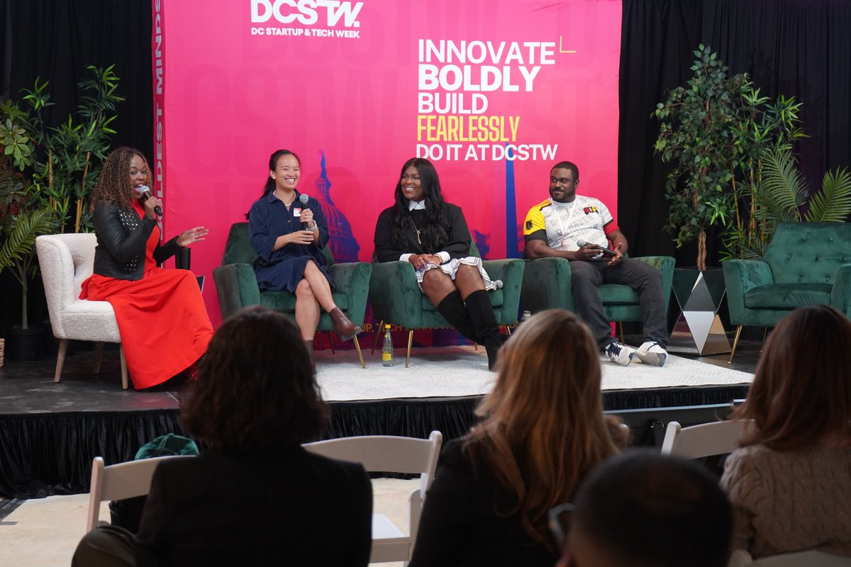 DC_DLCP's tweet image. Exciting day at @dcstartupweek! 🙌 Here’s a glimpse of the inspiring energy and innovative ideas fueling the future of entrepreneurs in the District. Stay tuned for more! #DCStartupWeek #Entrepreneurship