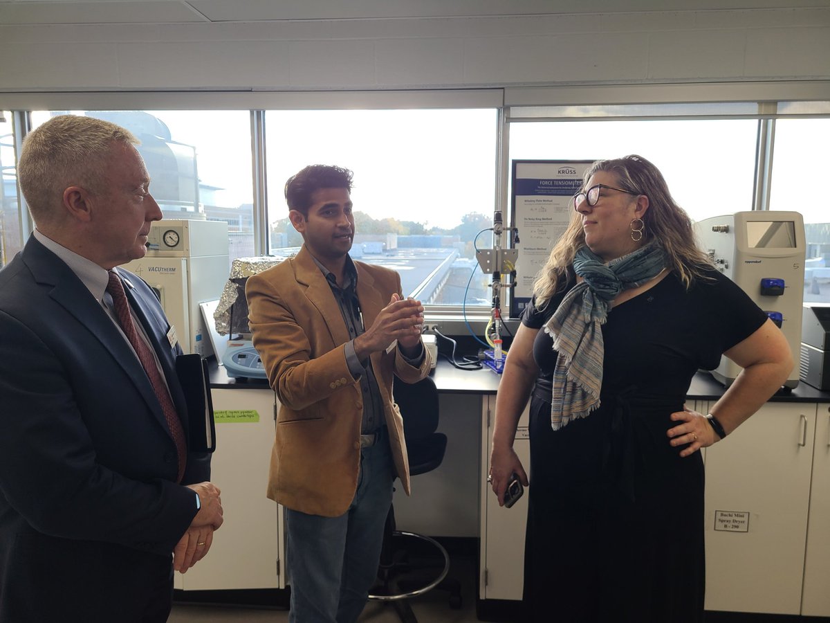 A M DeCicco-Best (@deciccobest) on Twitter photo Excellence in biotechnology is thriving <a href="/FanshaweCollege/">fanshawecollege</a> @RFanshawe <a href="/PresFanshaweC/">Peter Devlin</a>. Showcasing our strengths with CEO <a href="/CollegeCan/">Colleges and Institutes Canada</a> to advocate for more funding from the federal government. Excellence in biotechnology is thriving <a href="/FanshaweCollege/">fanshawecollege</a> @RFanshawe <a href="/PresFanshaweC/">Peter Devlin</a>. Showcasing our strengths with CEO <a href="/CollegeCan/">Colleges and Institutes Canada</a> to advocate for more funding from the federal government.