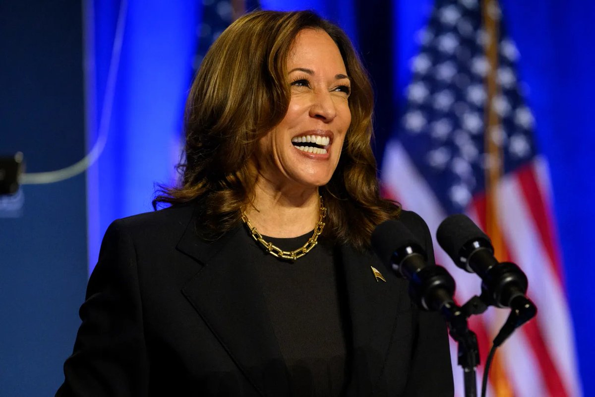 EXCLUSIVE: ‘Señora Presidenta’: Kamala Harris Gets the Corrido Treatment by La Original Banda el Limón

More: 
rollingstone.com/music/music-la…