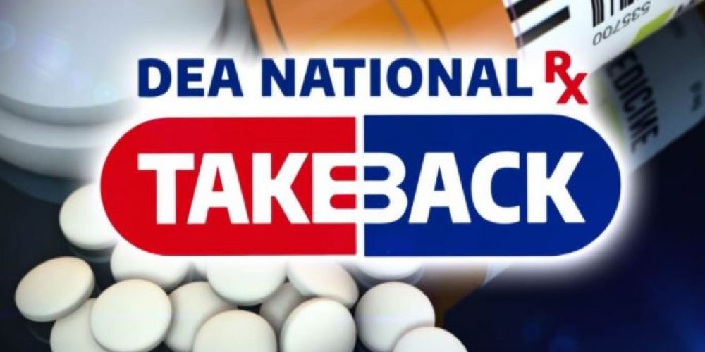 🗑️ Drug Take-Back Day is Oct. 26! Help your community safely dispose of unused medications. Find the nearest collection site at DEA.gov/takebackday. Bonus: Get resources on opioid safety &amp; tobacco cessation while you're there!
#DrugTakeBackDay #SafeDisposal #PatientSafety
