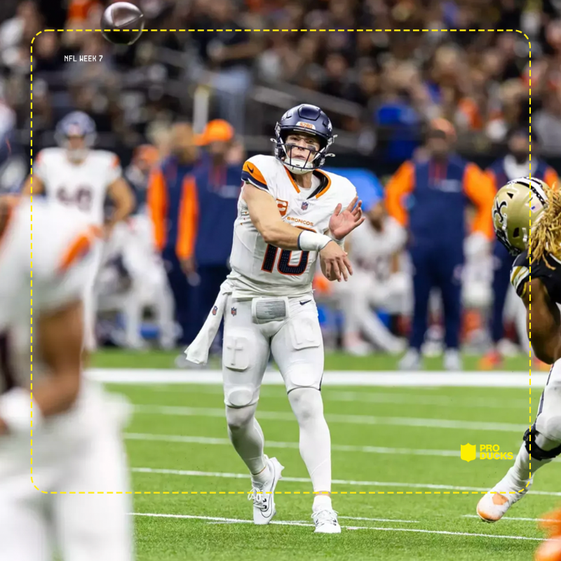 oregonfootball's tweet photo. Looking back at Week 7 of the NFL season for our #ProDucks, headlined by a big performance from Marcus Mariota and the first INT of the season for Deommodore Lenoir. 

#GoDucks