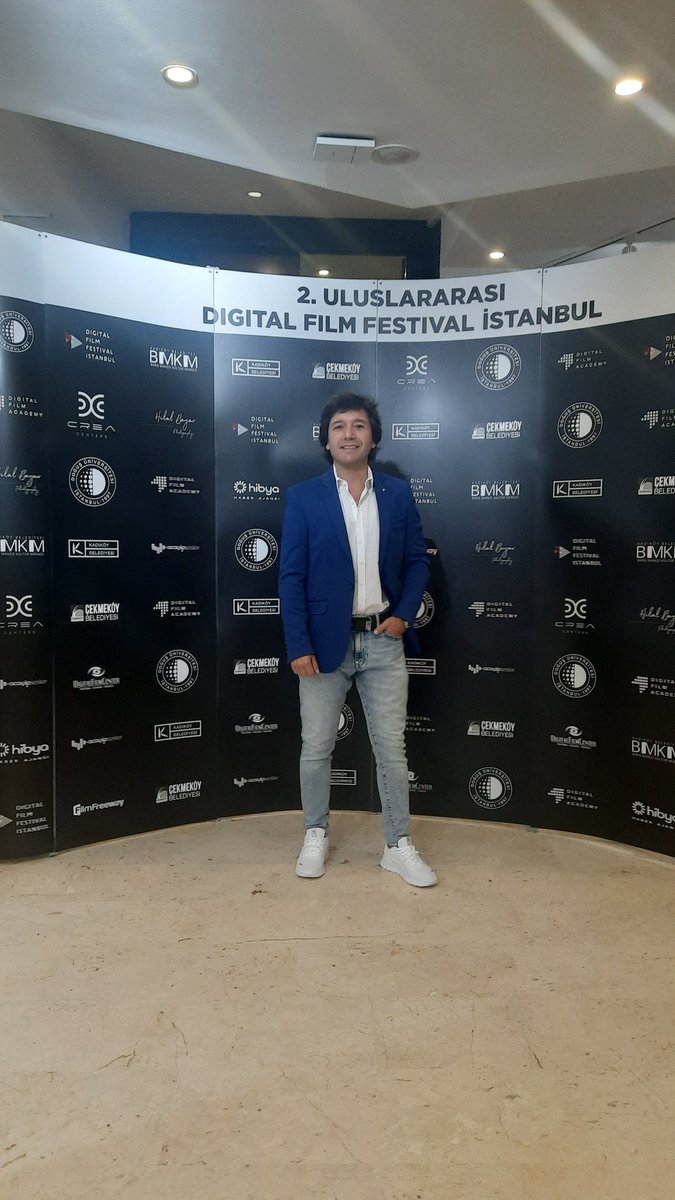Deneysel kısa film çalışmamız Çamaşır İpi 2.Uluslararası Digital Film Festival İstanbulda En İyi Deneysel Film ödülüne layık görüldü. Tüm ekip arkadaşlarımı kutluyorum. Değerli jüri heyetine teşekkürlerimi sunarım.
