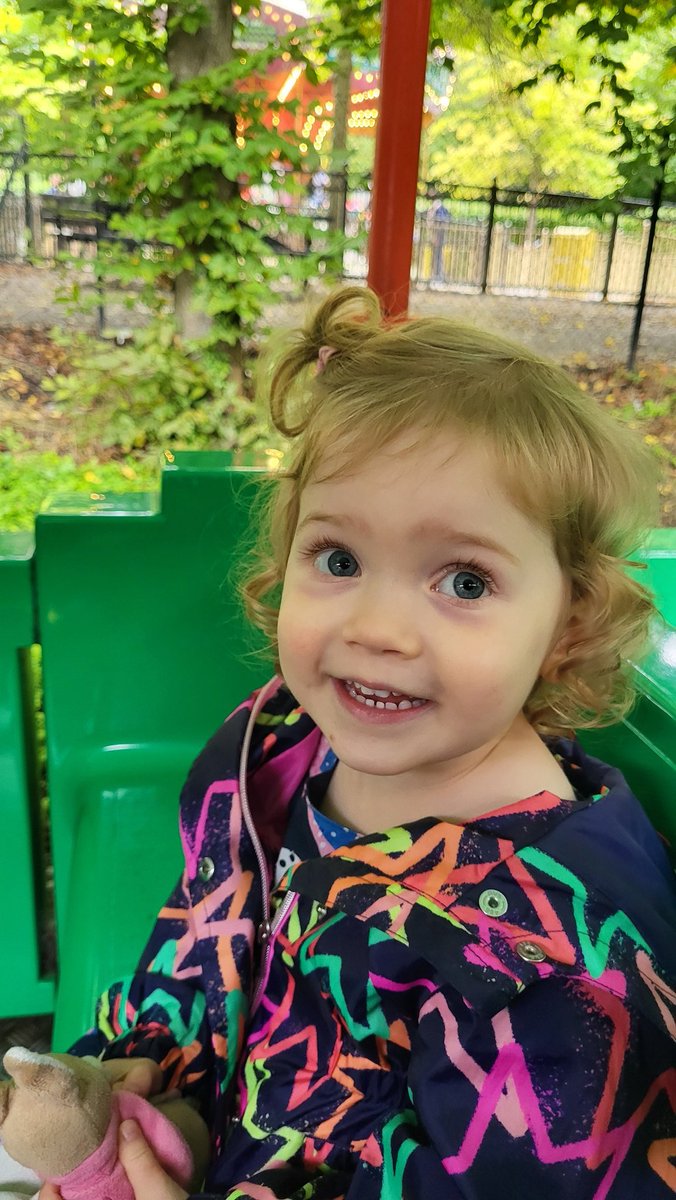 Dr Emily Cooper tweet media