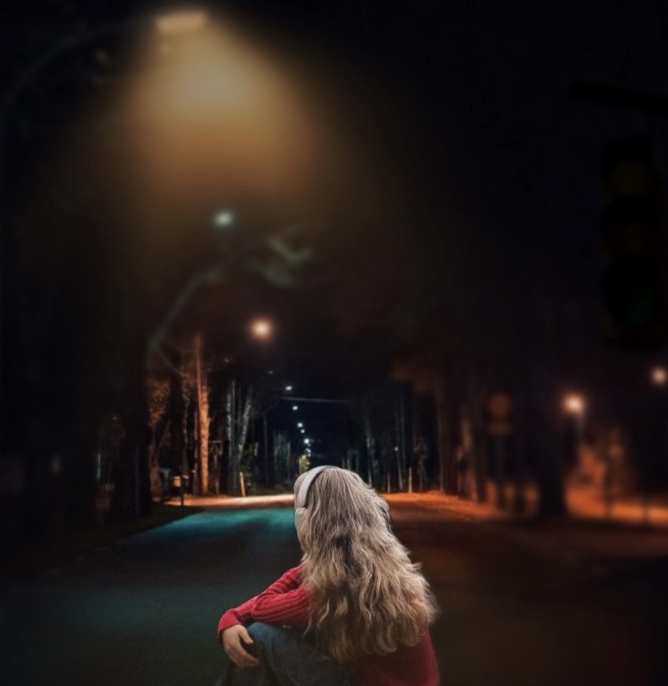 my brand new single ‘traffic’ is OUT tomorrow 25/10 💌 #newmusic