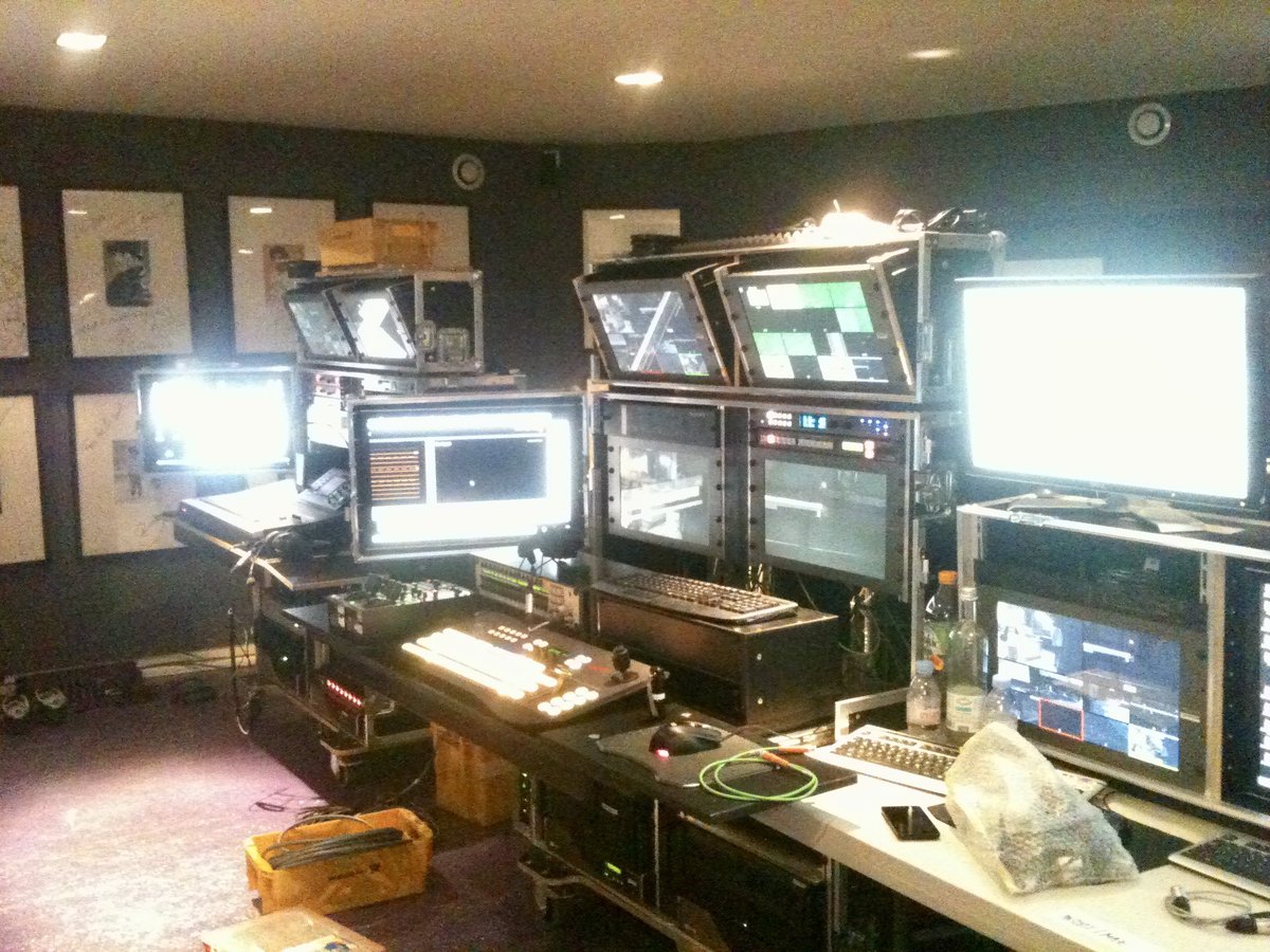 Atomez's tweet photo. 20 ans… que j’ai commencé l’esport par des speedstrike et custom league sur les maps de @aAaGaming Coucouoeuf. Merci à  LOBO de Malorian de m’avoir recruté au sein de Turtle Entertainment et d’avoir su me supporter ainsi que @Houarnev, à @sunscorcher pour les années à ESL. https://t.co/vjGYS11l72
