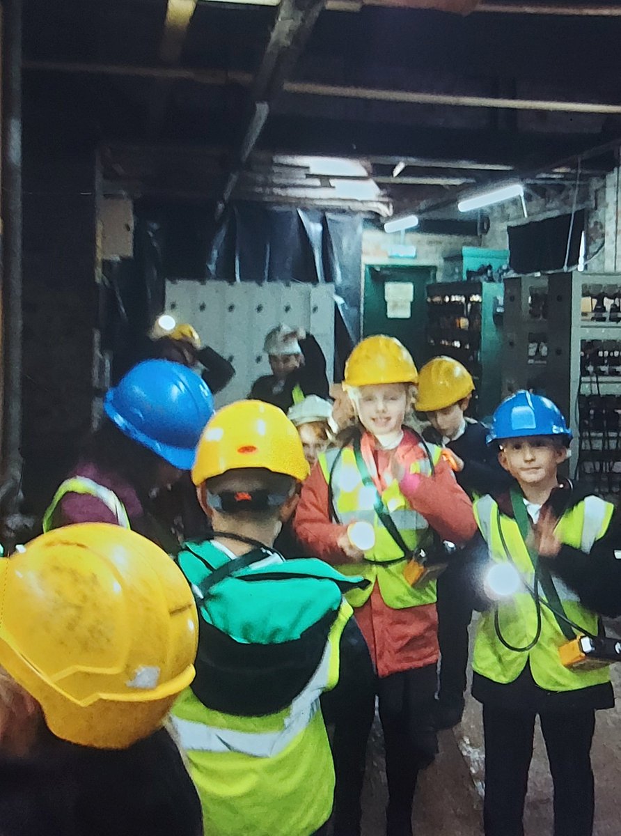 Year 3`s school trip this year was to the National Coal Mining Museum. This trip links with our history unit ‘The History of Local Industry` and our science unit ‘Rocks and Fossils’. A fantastic day was had by all. #MMY3
#MMscience #MMhistory