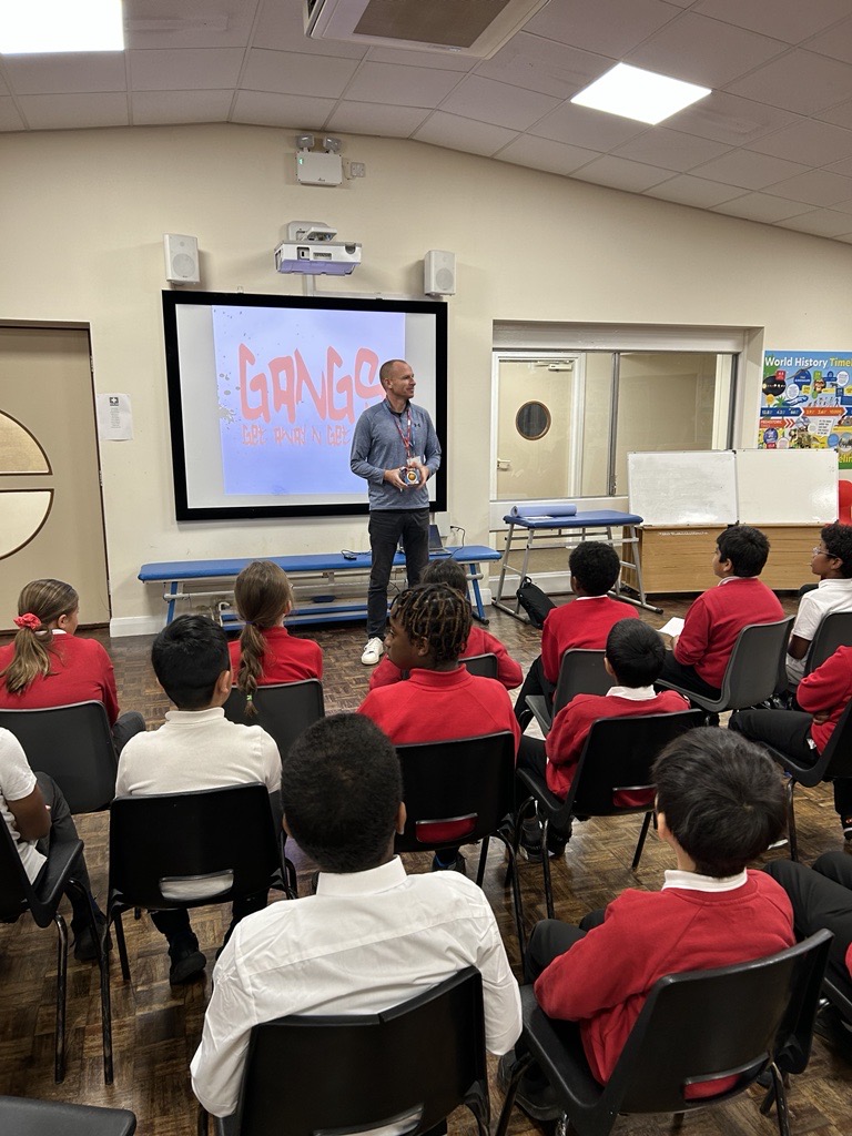 OTCAcademy's tweet image. Day 4 of our project with @TheGangsMan
Our Y6 children have really taken onboard the 'Stop, think, act' message that James has reinforced. 'Get Away 'N' Get Safe' #safeguarding #earlyintervention #knowledgeforall
@FocusTrust1

Looking forward to our final session tomorrow!