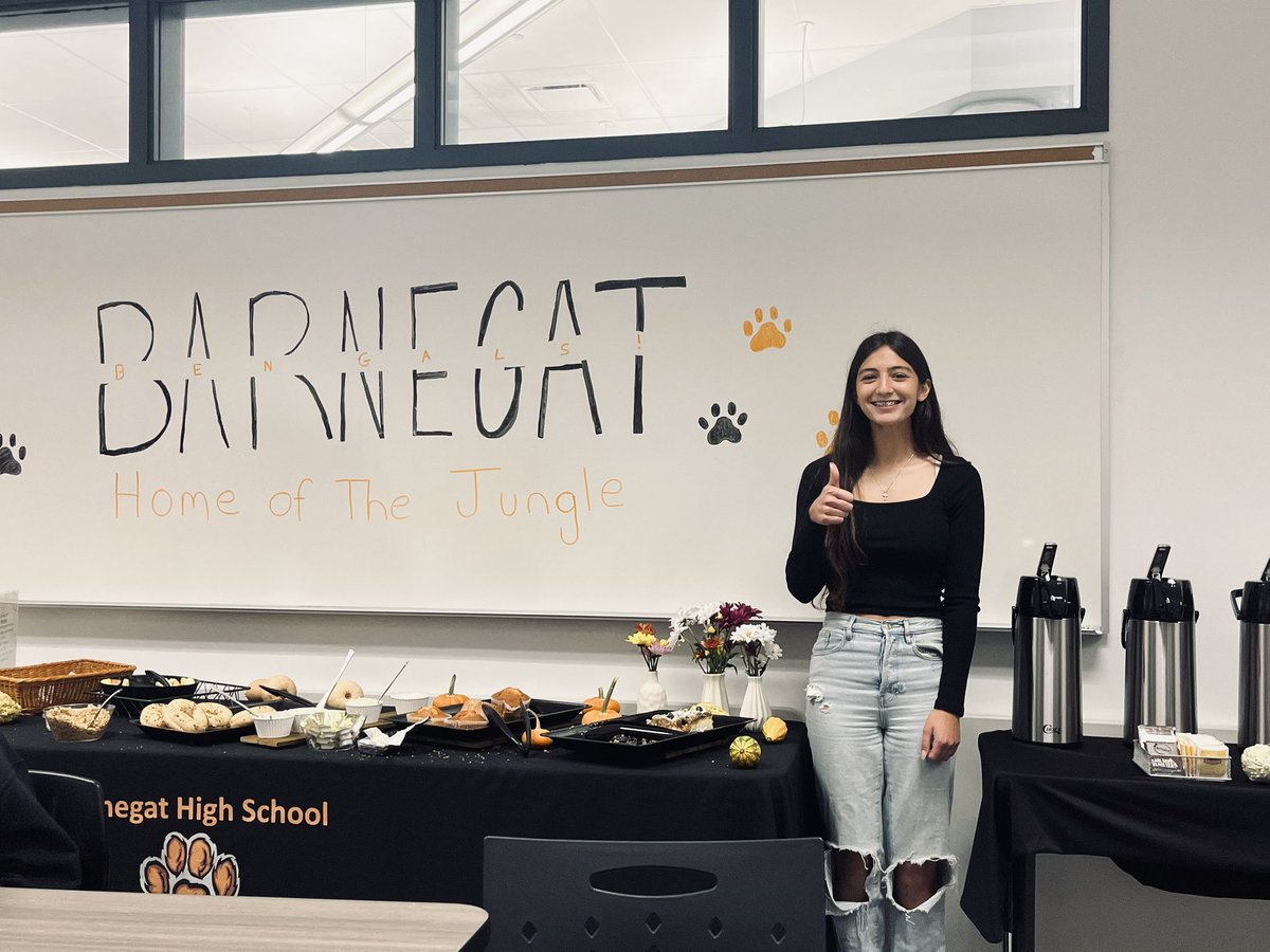 Daniel Hoffman tweet media