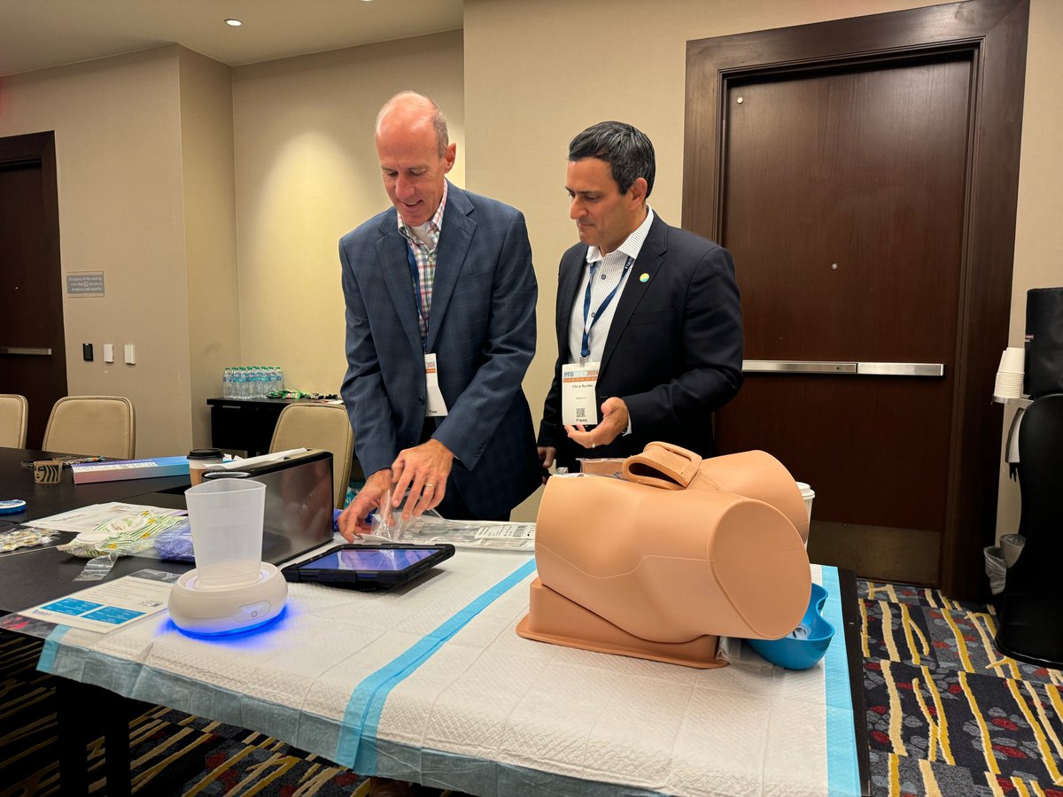 Exciting insights from AUGS! The Bright Uro team is gaining valuable knowledge from UroGyns during the conference, and our Tech Suite has been buzzing with activity. A special thank you to Dr. Savitha Krishnan, Dr. Dena Moskowitz, and Dr. James Daucher for visiting!