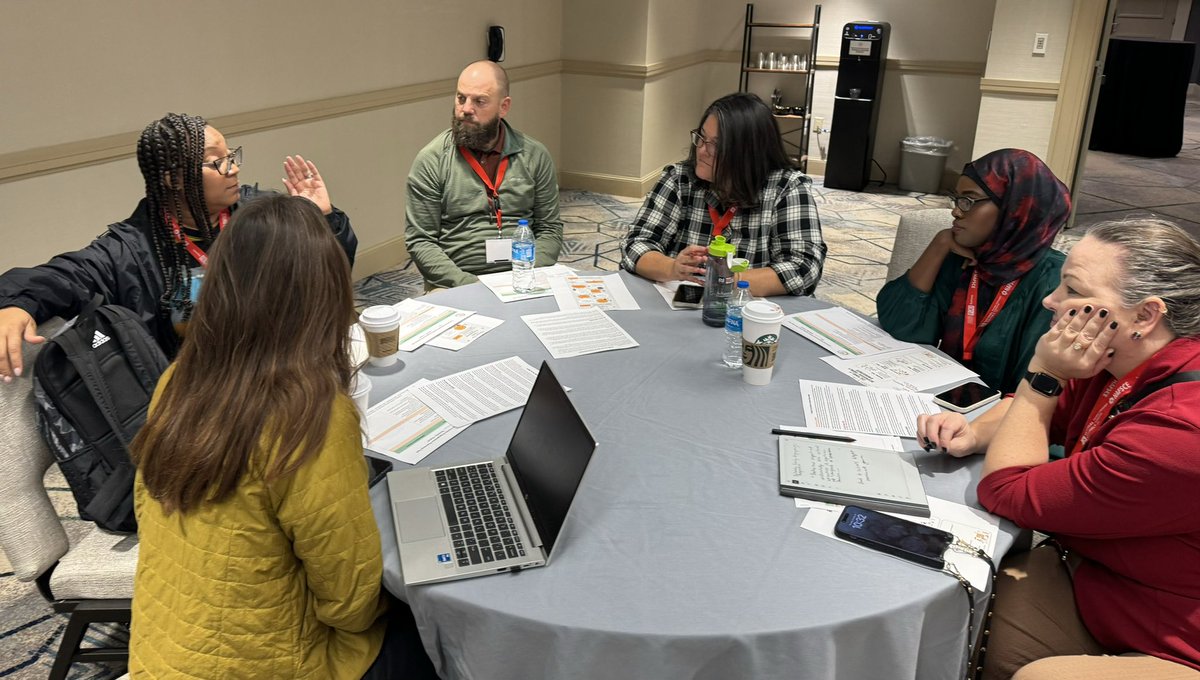 JohnLandesman's tweet photo. Full house for “Effective Culturally Responsive Family Engagement Doesn’t Just Happen: Make a Plan” Great presenting with the amazing @FFengagefamily &amp; @EdvinMHernandez! @NAFSCE #NAFSCEAssembly24 https://t.co/pb7ZPEnlY6