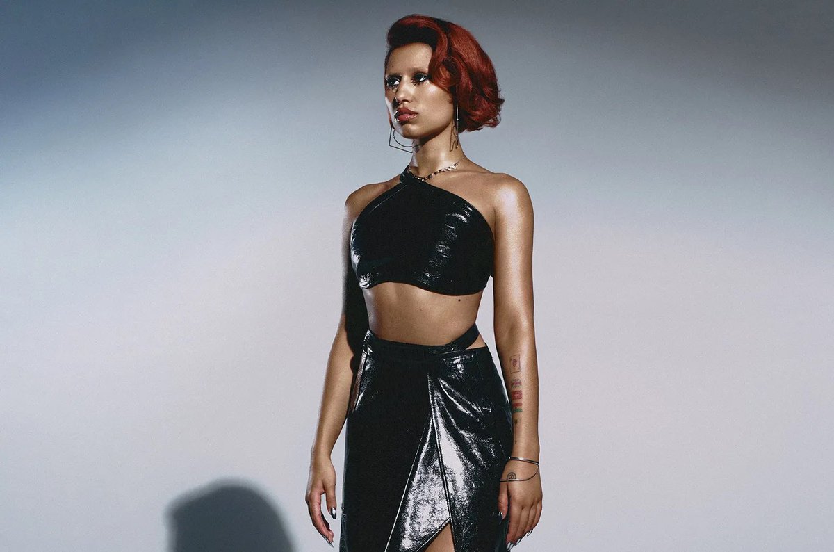 PopBase's tweet photo. RAYE shares that her car was stolen with her songwriting books in it, so there will be no second album anytime soon:

“it’s my birthday and my car got stolen with all my song writing books in the boot so no second album any time soon love you bye” https://t.co/kemtvR4GQD
