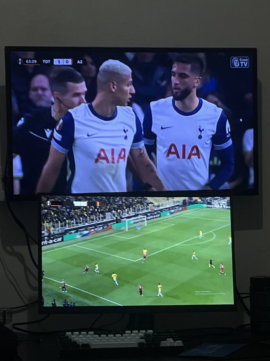 X_inho's tweet image. Um olho no peixe e o outro no peixe
Aqui enchendo os bolsos do case