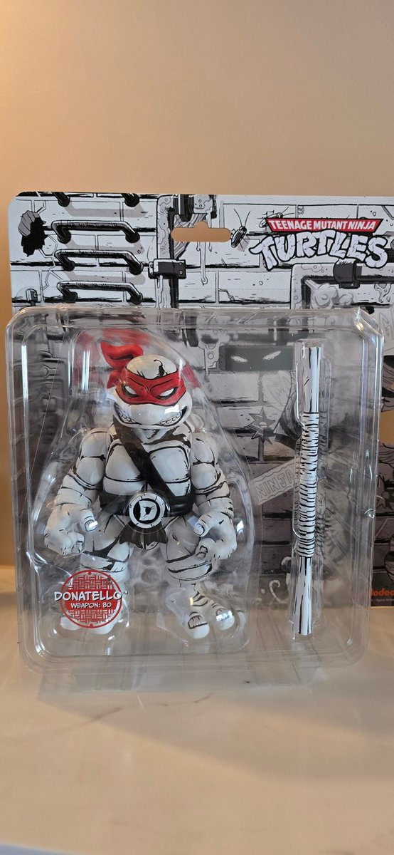 waltynova's tweet photo. TMNT - Mondo Mirage Variant. Picked up at #NYCC24 at the EBay Live booth. Being auctioned off by @JillianFRCF, @AlfredKahn7, @DenofGeekUS for Jillian's charity First Responders Children Foundation. 

@DavidYuNZ @Daniel00077 @veve_official #vevefam https://t.co/SMgFyl6TpF