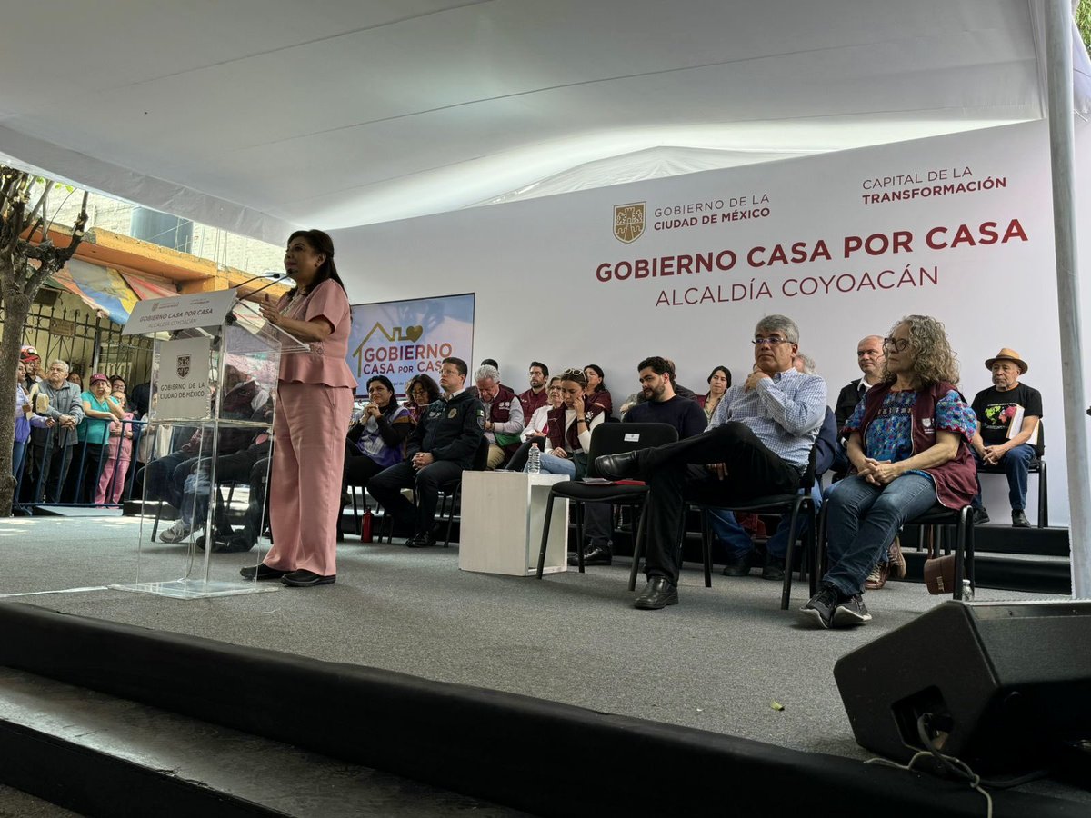 SEBIEN_cdmx's tweet photo. Con el programa Gobierno #CasaXCasa visitamos a las y los vecinos de la colonia Santo Domingo, #Coyoacán 

Puerta por puerta te escuchamos y atendemos.

#CapitalDeLaTransformación https://t.co/ieSjfG5fxU