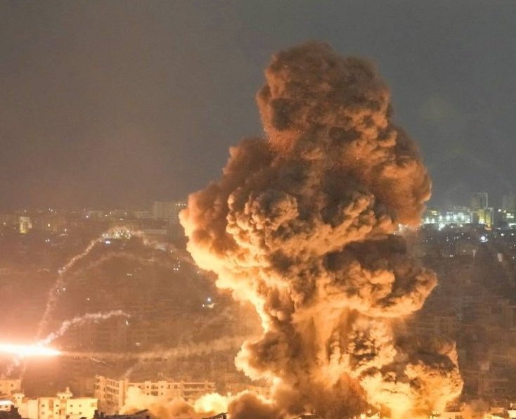 🔴 #URGENTE | Israel asesina a más de 170 personas en el norte de Gaza en dos ataques aéreos.