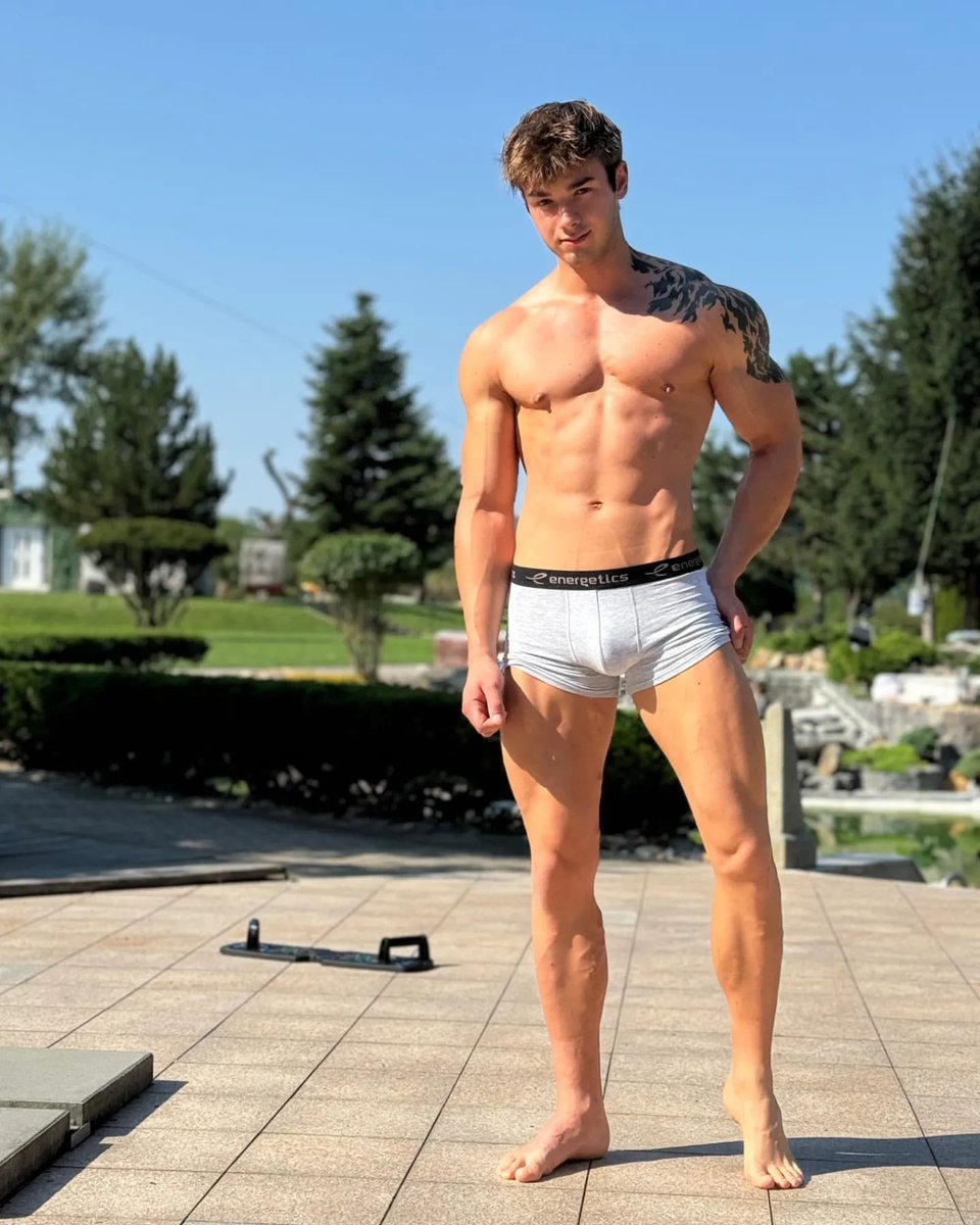 _rippedalex's tweet photo. Rate my body❤️‍🔥🔥 https://t.co/7XMRpyVPeN