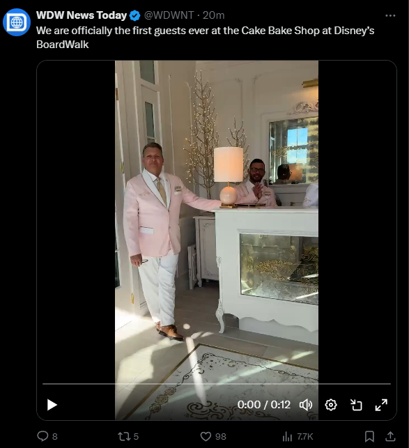 WDWdeciphered's tweet photo. Is A-Rod moonlighting at Cake Bake Shop? https://t.co/KLLwRI6sWh