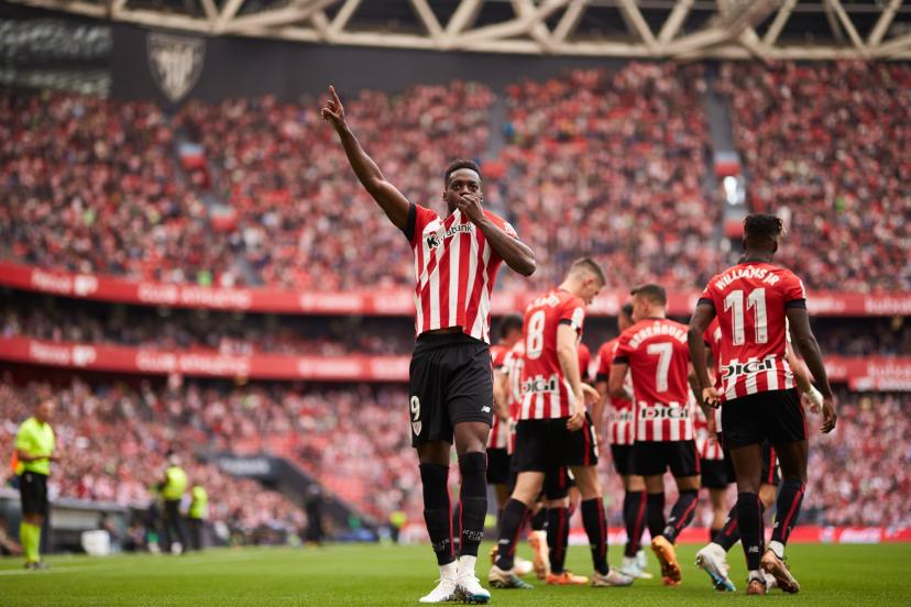 TERMINÉ ⏰

QSG 🇫🇷 (5) 1-2 (3) 🇪🇸 ATHLETIC PILBAO

Malgré la victoire des Pasques, ce sont les Varisiens qui prennent leur ticket pour le dernier carré de Peuropa !

⚽️ : Peymar 44' 
Eragon 72' (P) : ⚽️
Antogoatmann 85' : ⚽️