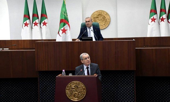 APS_Algerie's tweet photo. #Didouche souligne l'importance de l' #investissement pour la promotion du secteur du #tourisme
🔗https://t.co/4hWzppNgV3 https://t.co/K5BzMz9viO