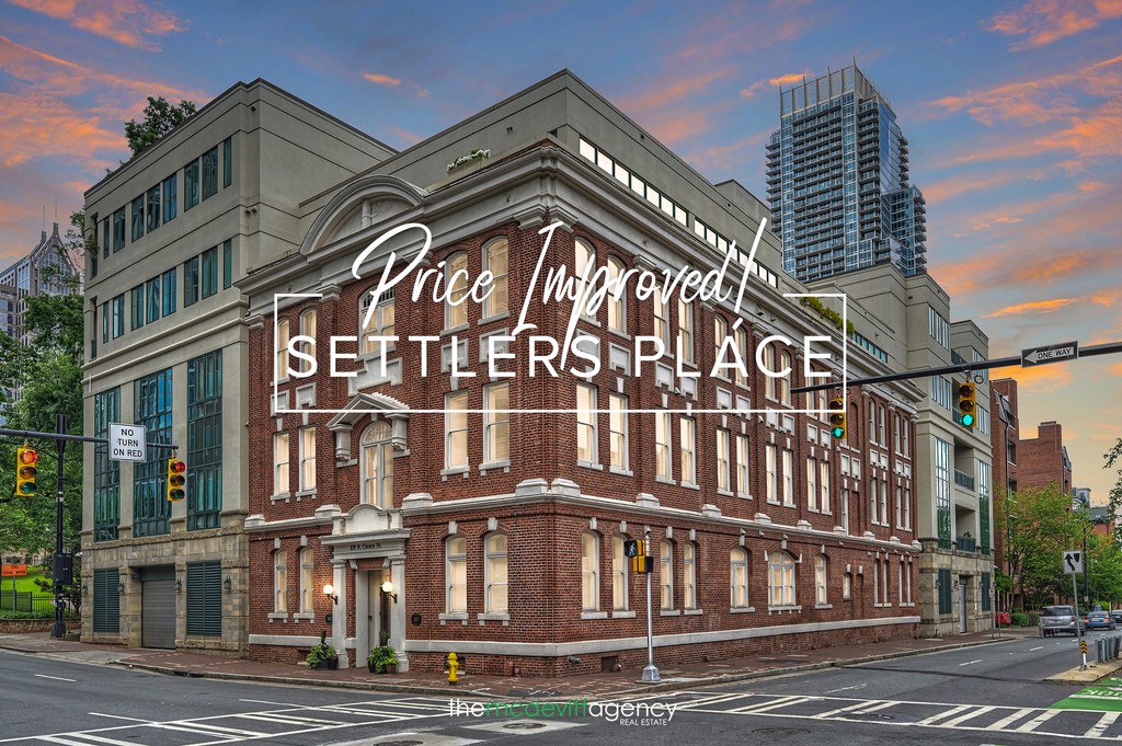 Price Improved!

SettlersPlacePenthouse.com

3 Bed, 3 Bath I 3,250 SF I $1,950,000

Contact our agent, Shane McDevitt for details:
Shane@themcdevittagency.com >> <a href="/charlottecribs/">CharlotteCribs</a>