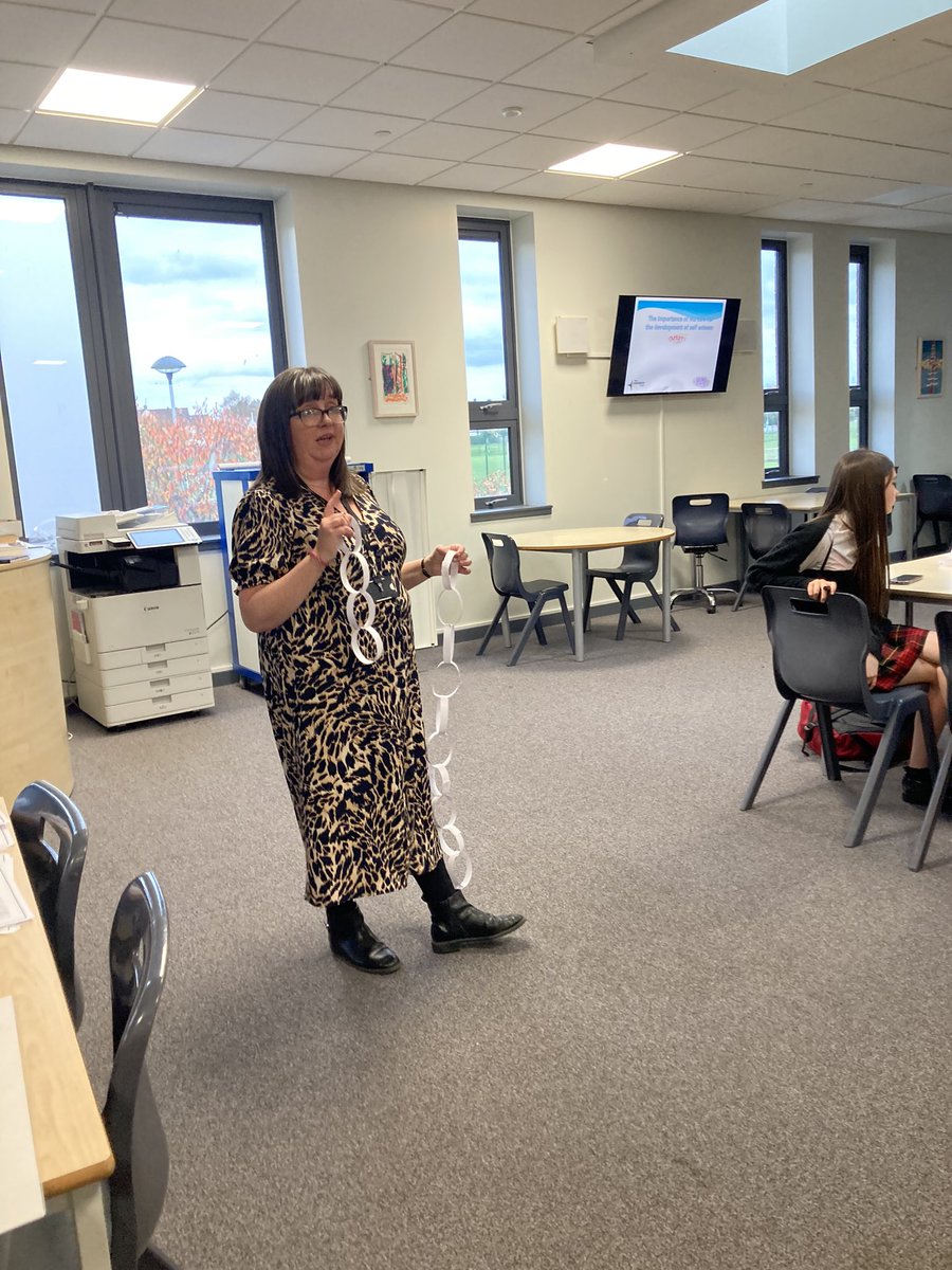 StAmbroseSci's tweet image. An amazing second day of training for our Nurture leaders. Thank you our Julie for leading the evening with Mrs Slavin. Look out for the 🐝 bee kid badges. #LearinginFaithHopeLove #Ambees #Nurture #Kindness  #Proud @stambrosehigh @MrsMacPhailDHT