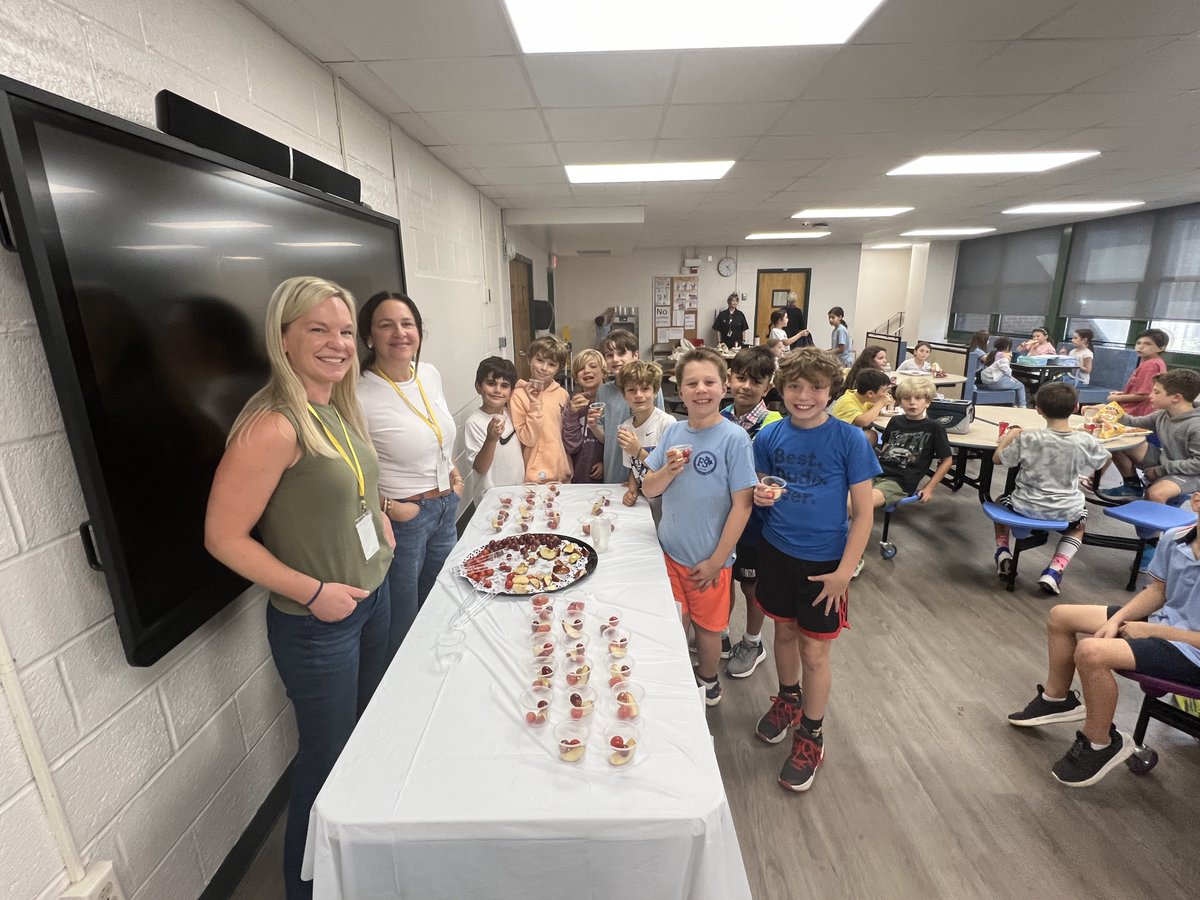 CSHWestSide's tweet photo. Grade 4 participating in today's Healthy Food Sampling during their lunch. "To keep the body in good health is a duty, otherwise we will not be able to keep our mind strong and clear." - Buddha Look at the smiles &amp; willingness to try healthy foods. #westsideschoolpride #RRWeek! https://t.co/BVuB6q2nMc
