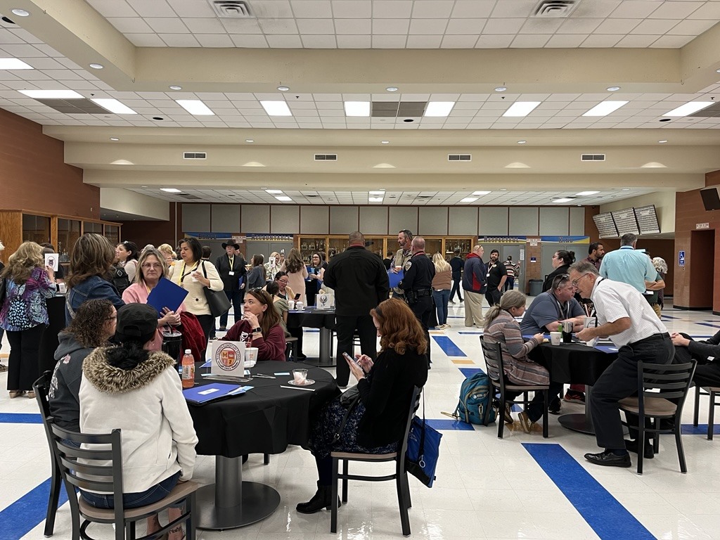 wecomfiber's tweet photo. Our team recently attended the @kusd20 “Because it Matters,” Town Hall. This gathering brought together parents, students, staff, and community members to discuss updates and improve communication. https://t.co/UsBEzWjA1G