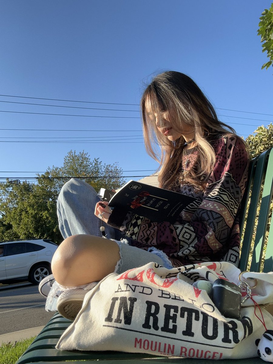 xomaybebaylee's tweet photo. finny is fine. him and autumn are happily in love. and with their child !!!! AUTUMN AND FINNY ARE HAPPY TOGETHER 😃
•
•
•
#booklovers #readersoftwitter #ifhehadbeenwithme #lauranowlin #hopelessromantic #love #friendstolovers https://t.co/BVuWhGNnsN