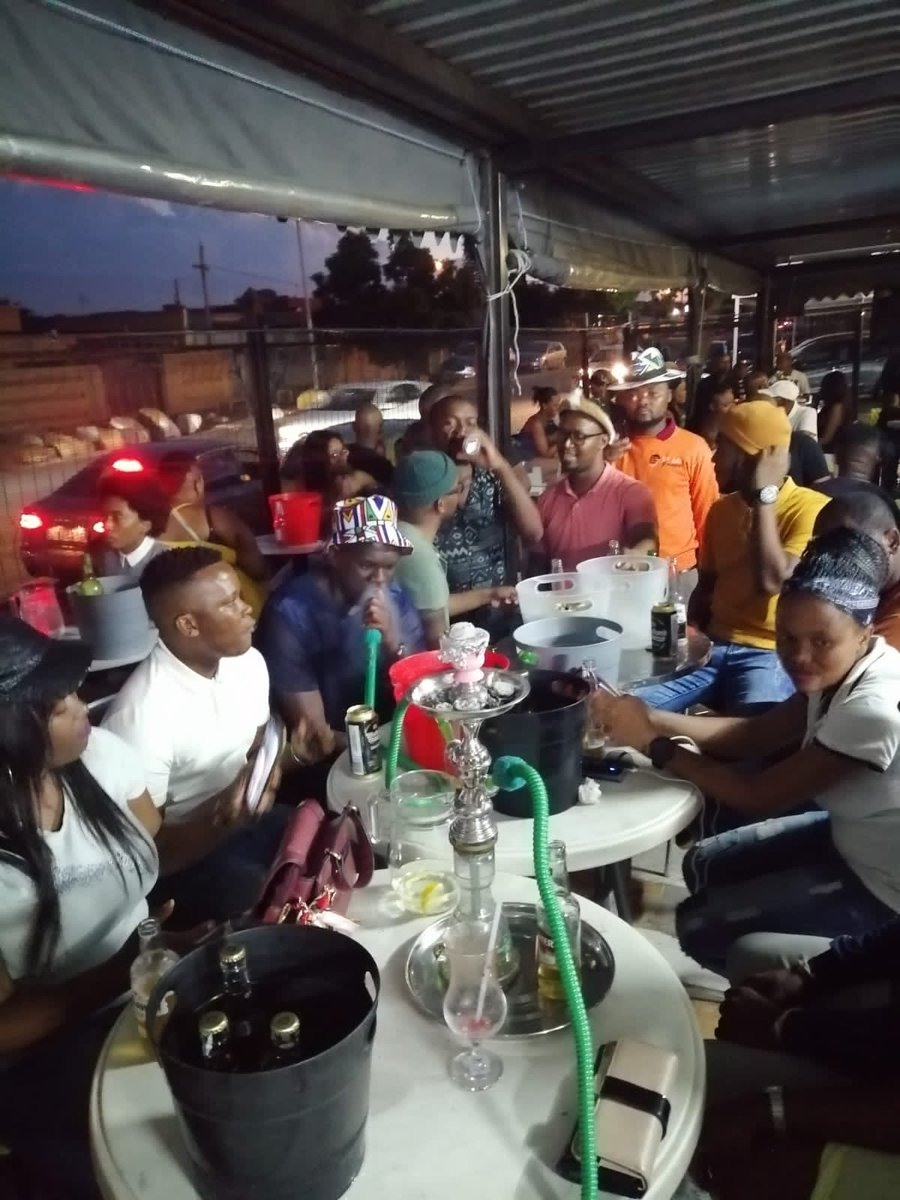Somnyanya_'s tweet photo. #NdebeleTwitterPoolParty

📆 29th DECEMBER 2024
🧭 12H00 Till LATE
🏖️MEMENTO'S LIFESTYLE 
📍KameelRivier B(Siyabuswa)
  🩳👙Shorts &amp; Sandals
💃Hip Hop DJs, AmaPiano DJs, DeepHouse DJs(Slots still Available)

🏡Guesthouse also available

*Namba sikhambe, sibuyel' ngekhaya https://t.co/LyW9SUKBOZ