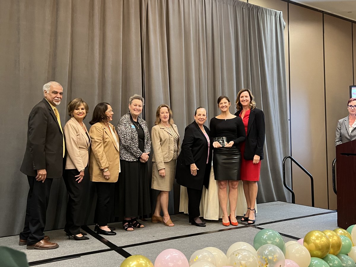 Tonight’s celebration of our Principals was so well deserved. Thank you to our ESC-2 for their efforts to shine a light on those who lead in schools across the Coastal Bend! (Missing two of our leaders in these photos, yet they would’ve made it if they could!) Congrats to all!
