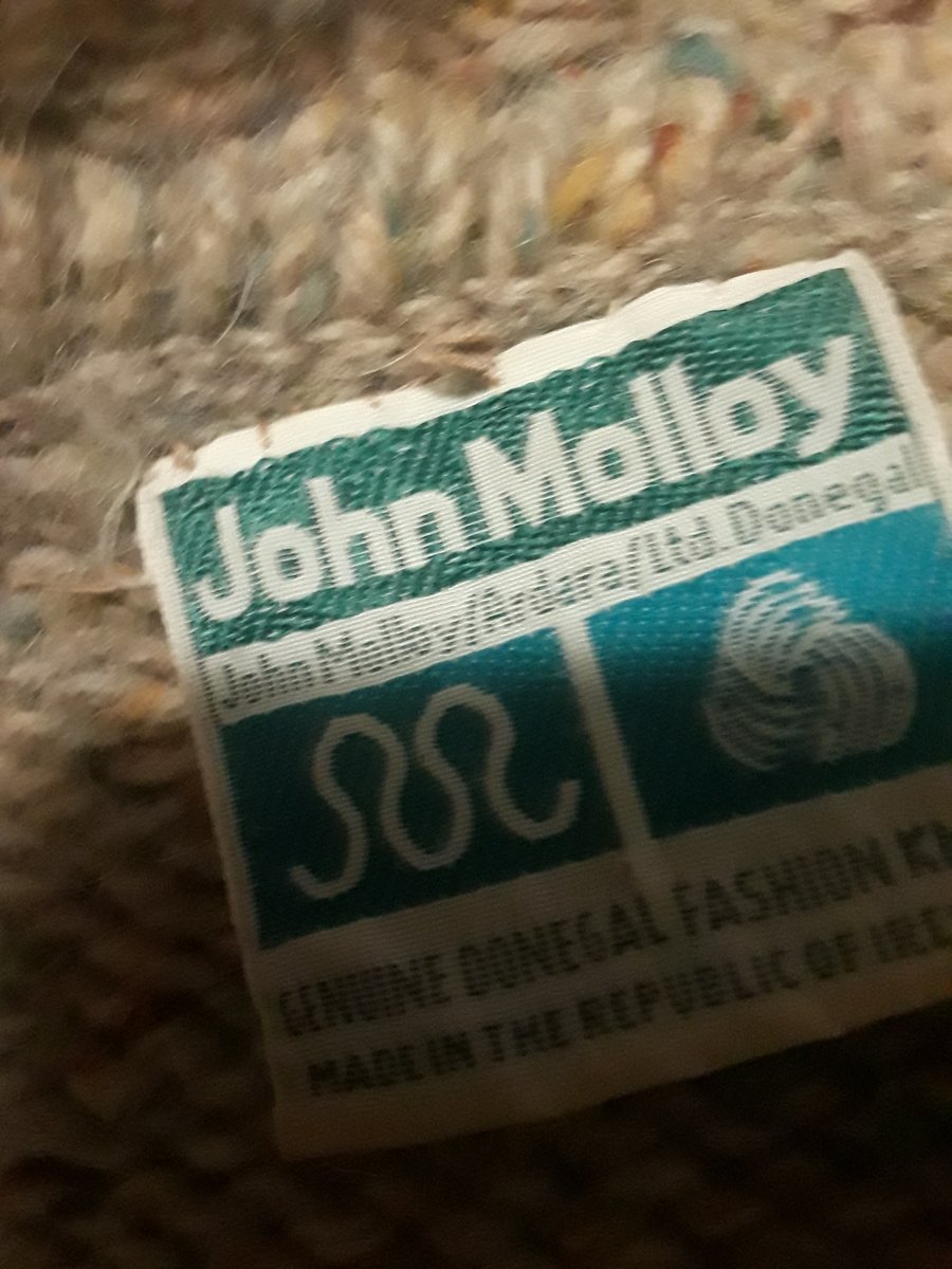 LibraryGremlin's tweet photo. @dieworkwear I lucked into this 'Donegal Tweed' sweater at Goodwill a few years ago. It's probably the nicest sweater I've ever owned (even if I am allergic to wool). https://t.co/IMTeKs3akN