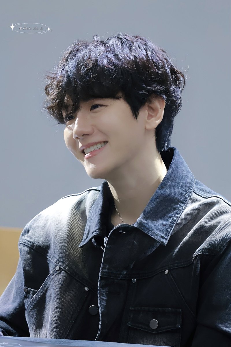 cha_ll_i's tweet photo. 241020 뮤직아트 광주 팬싸

백현이가 행복만 하길🍀🩵

#백현 #BAEKHYUN #ベッキョン #伯賢
@B_hundred_Hyun https://t.co/Jkw3Q6q1bq