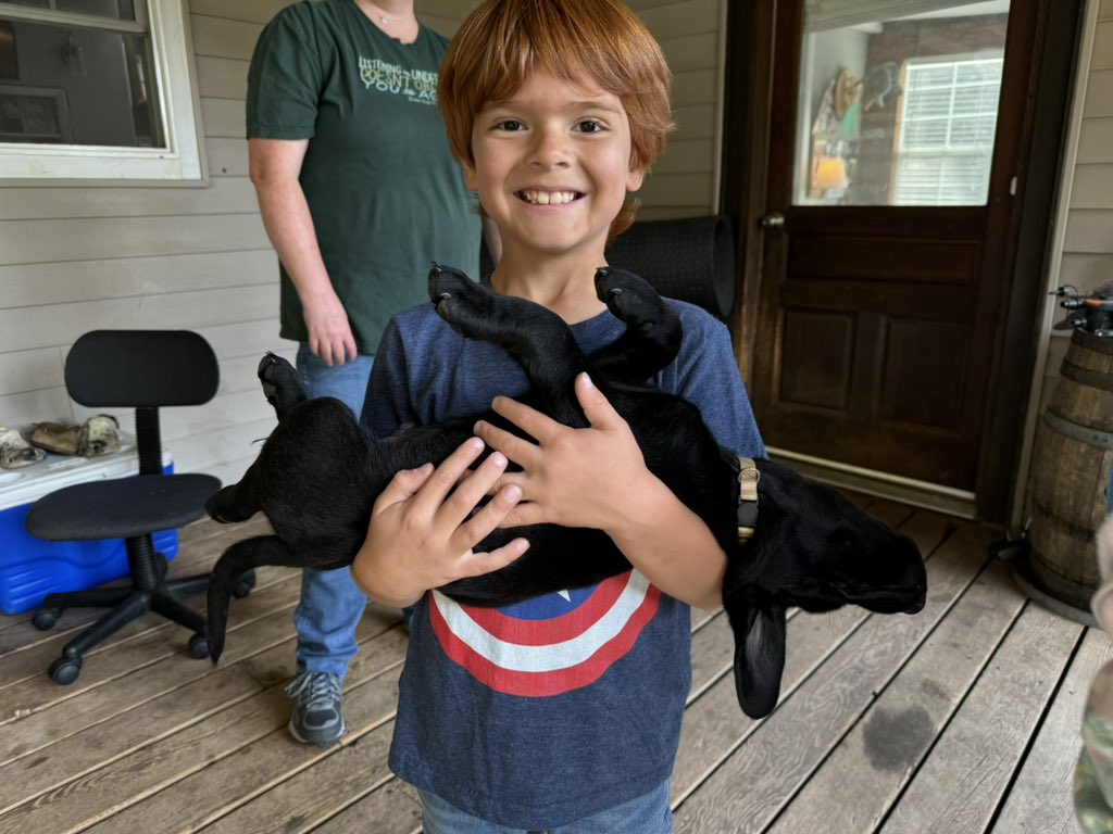 I’ve got some adorable news for everyone. Meet Pepper! The newest member of my family. He’s a Black Lab puppy and he’s pure concentrated cuteness.
