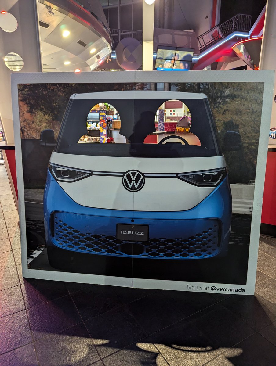 gurdipsahota's tweet photo. Excited to watch the movie Venom: The Last Dance today, thanks to @VWcanada at @CineplexMovies Langley π¬
Love the cool water bottle swag giveaway !!!
#VolksKlub #moviee #VW #Tiguan #VenomTheLastDance #IDBuzz https://t.co/GRbywYDFAz