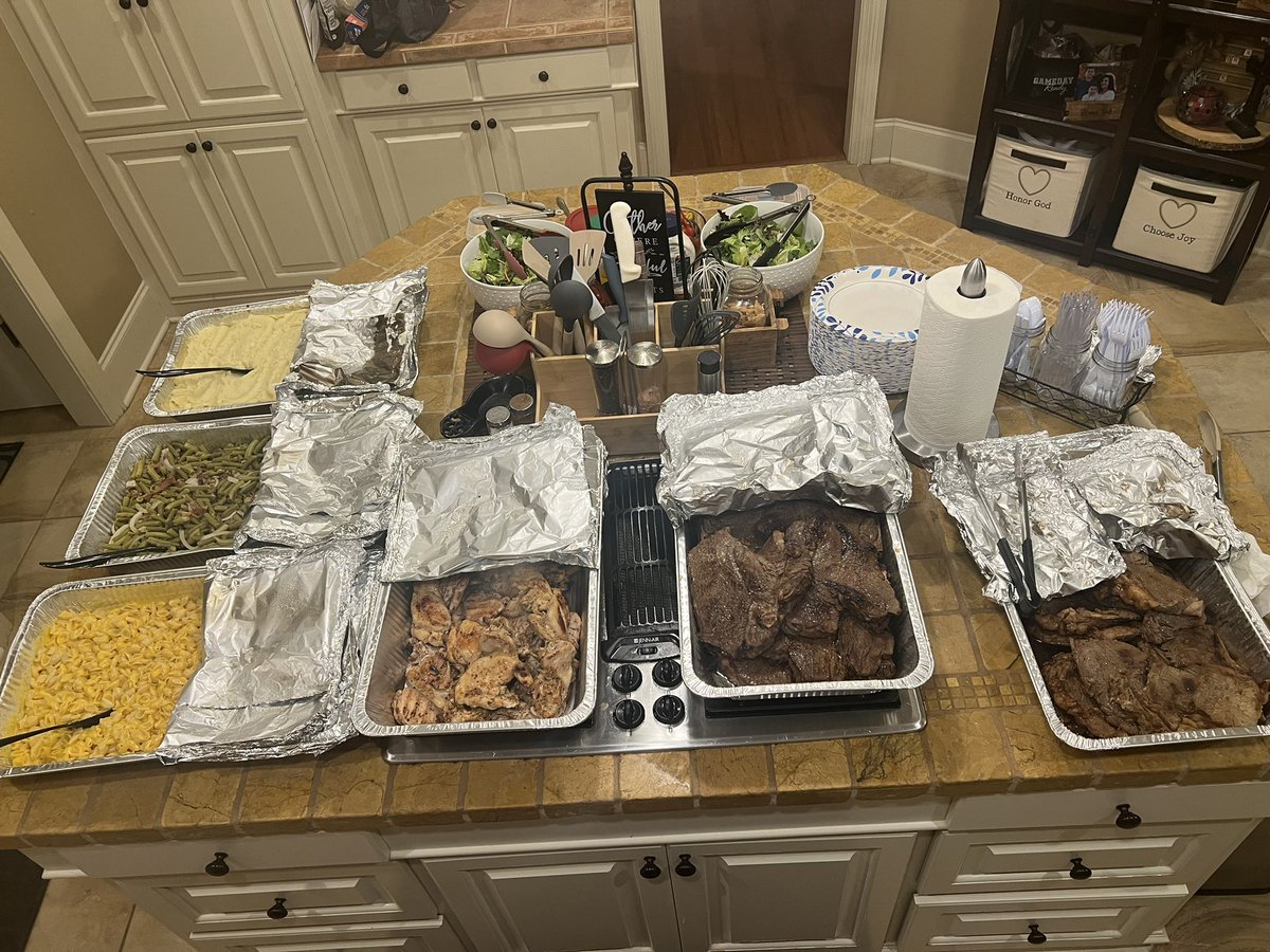 CoachRamirezJSU's tweet photo. OL Dinner#3 in the Books! 
The Big Fellas have kept their heads down and been grinding all Yr, Always good to pull away and get a good family dinner together! Again, None of this is possible w/o the Big Boss’s support! @foundations619 
#TrenchDawgs https://t.co/DatMwNfdlE