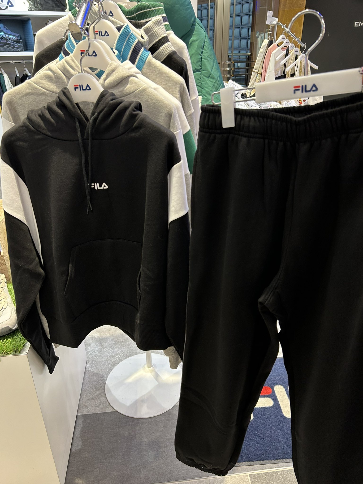 公式限定】Pull over hoodies ユニセックス|FILA（フィラ）公式