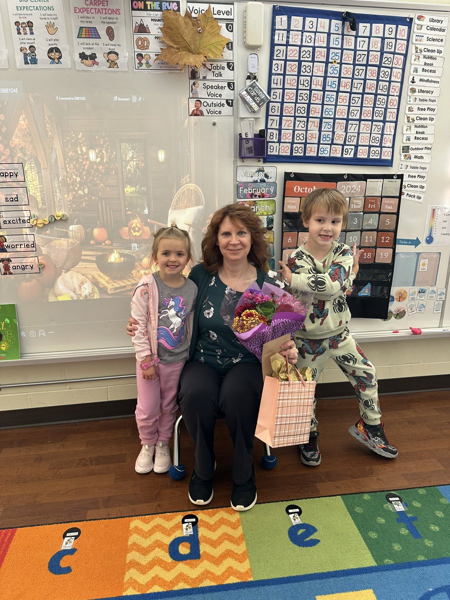 Today we celebrated Mrs.Sweeney our wonderful ECE at Glen Morris!!! Thank you for everything you do each and everyday for our students. We appreciate you so much ❤️ We hope you have a wonderful day … Happy ECE Appreciation day !!!! <a href="/DirectorGEDSB/">Dr. JoAnna Roberto, Ph.D.</a>  <a href="/GEDSB/">Grand Erie District School Board</a>
