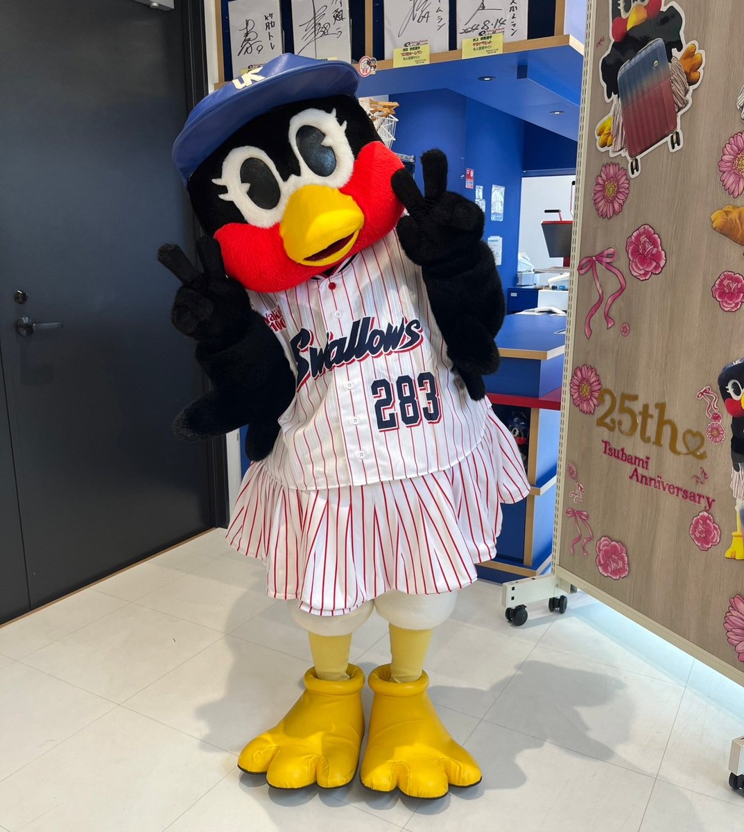 つばみちゃん 東京ヤクルトスワローズ つばみ (@ys_tsubami_hime) • Instagram