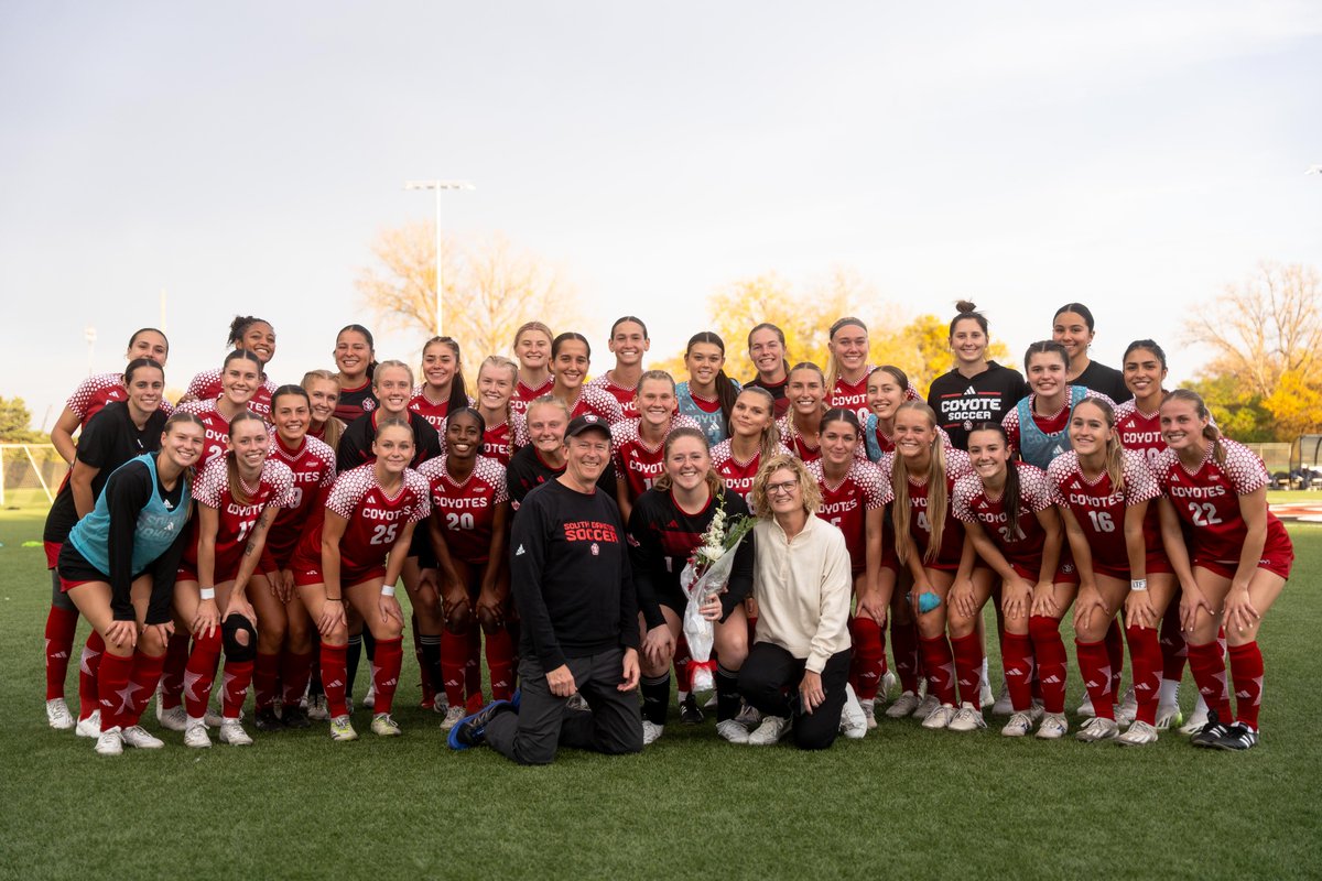 SDCoyotesSoccer's tweet photo. RECAP: The Coyotes punch their ticket to the Summit League Tournament with a 1-1 draw against Oral Roberts on Senior Night

🗞️: https://t.co/2DhmjYaABp

#GoYotes x #WeAreSouthDakota https://t.co/UjzydW734Y