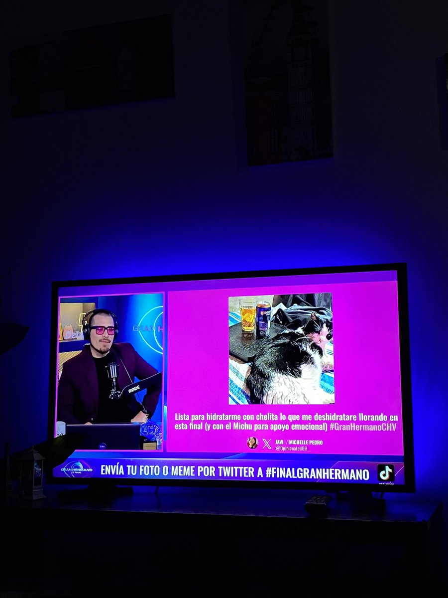 conimvrtineztr's tweet photo. desde linares esperando la final de #GranhermanoCHV lo extrañaremos tío michoca :( https://t.co/afpBa1Blu6