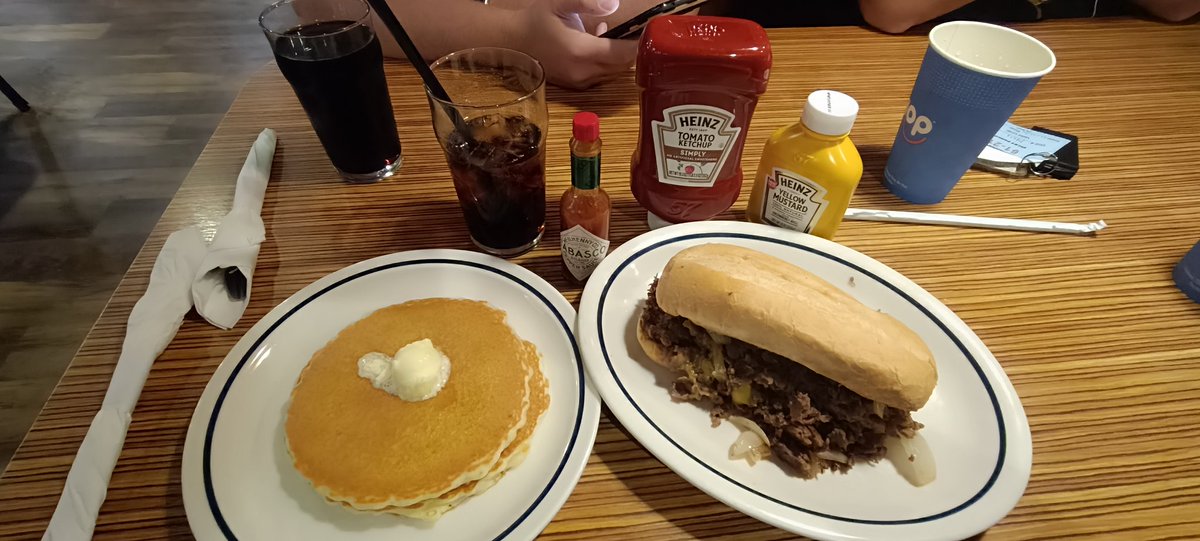 I have made the executive decision to have pancakes 🥞 with my Philly cheesesteak