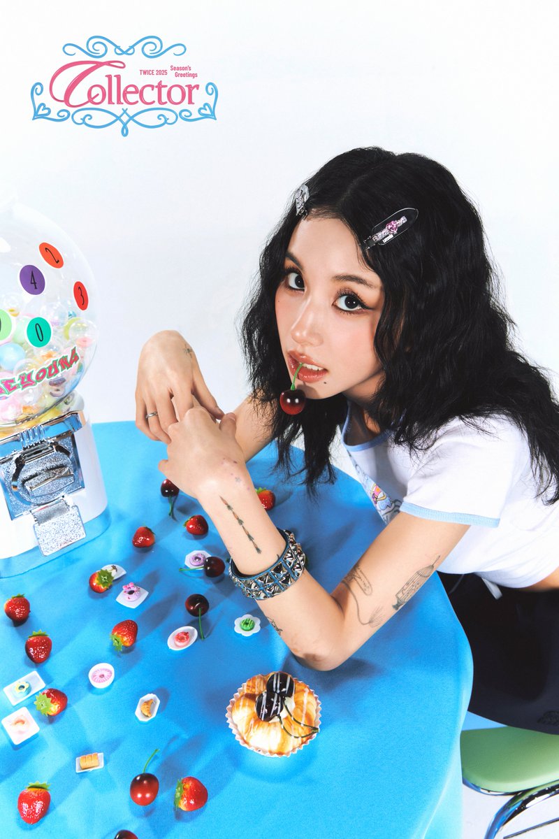 TWICE 2025 Season's Greetings [Collector]🛒

#CHAEYOUNG #채영

➮ PRE-ORDER
24.10.31 THU 14:00 - 24.12.12 THU 23:59 (KST)

#TWICE #트와이스
#TWICE_Collector
#2025SEASONSGREETINGS