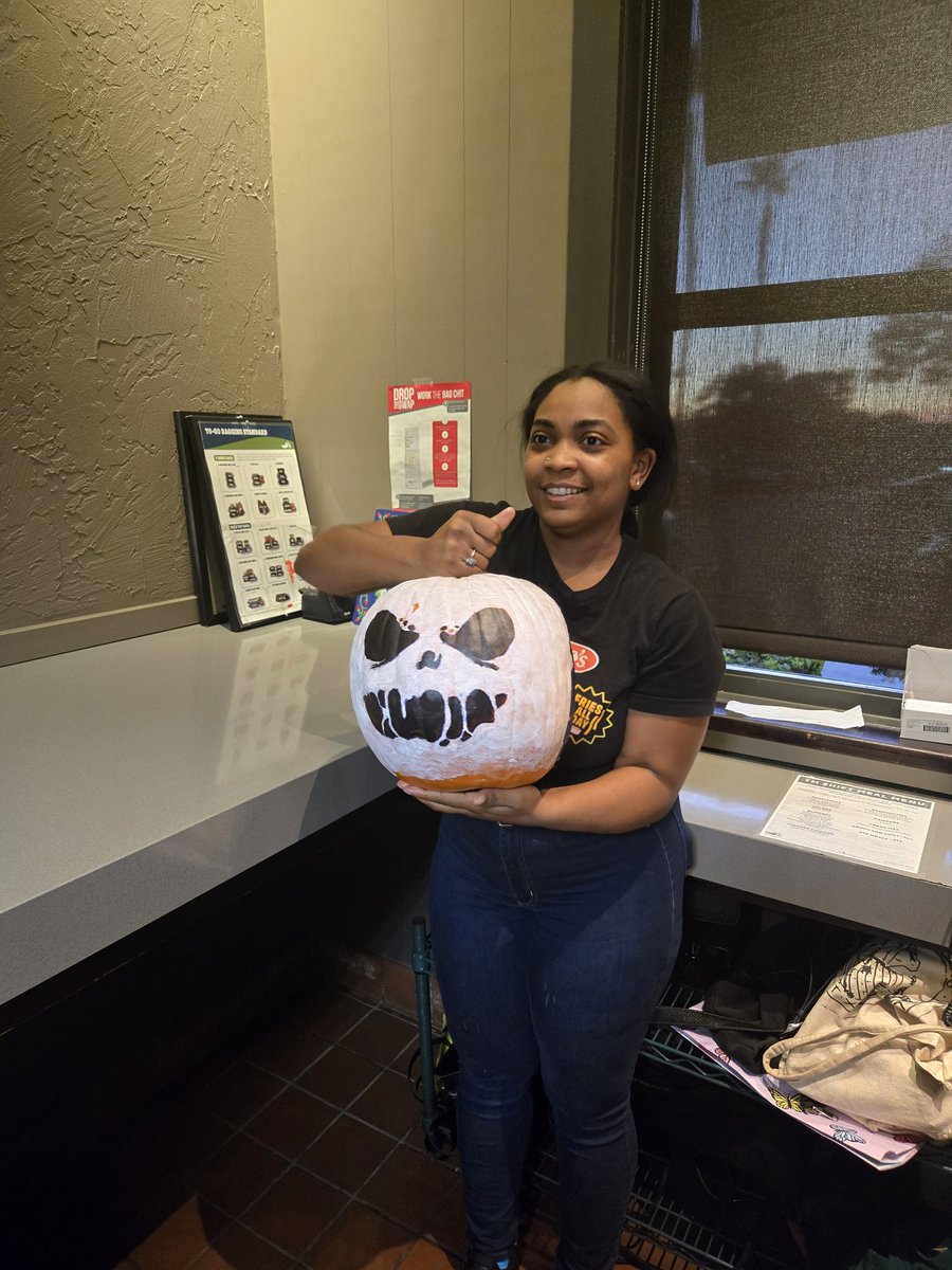 Christina87B's tweet photo. Our pumpkin contest winners at @Chilis Redlands! Loved the creativity! #culturematters #spookyseason #chilislove https://t.co/bj87j9qXB1