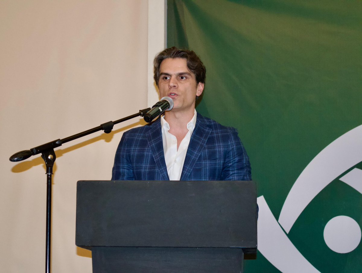 JCValladaresMx's tweet photo. Me dio mucho gusto participar en el Cuarto Foro de Energías Limpias y Electromovilidad de @ipacslp. Destacar la importancia de la sostenibilidad a través del uso de energía limpia es fundamental para un futuro responsable.💡

Gracias por la invitación Directora #AdaLuzMartínez 🙌🏻 https://t.co/YbLU0tVVc0