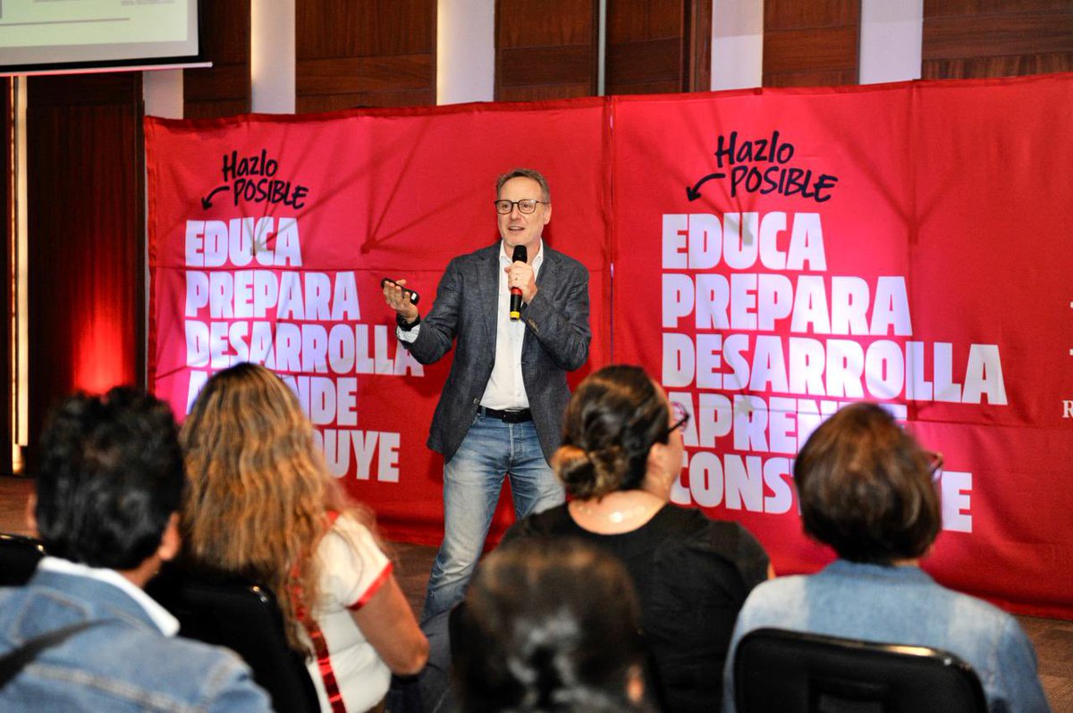 PRIOaxaca_'s tweet photo. ¡Gracias por inspirarnos! 

En el Taller Activismo Digital: De los Likes a los Votos @anavasquezc y @NicoMaslo brillaron con sus ponencias.

Con su experiencia, el #PRIOaxaca se fortalece en el mundo digital.

#HagámosloJuntos https://t.co/om5rvvIoPr